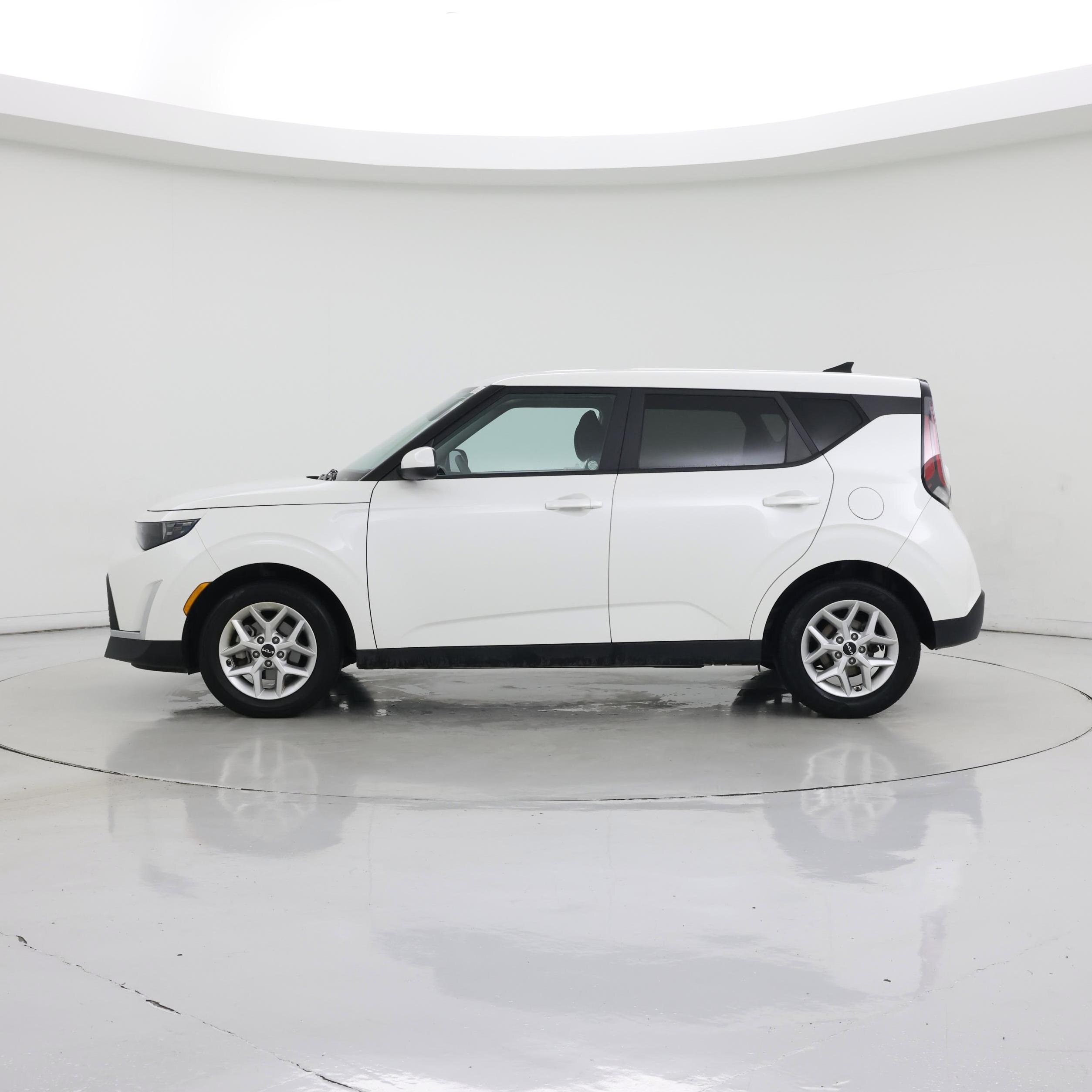 Thumbnail: 2024 Kia Soul - 3