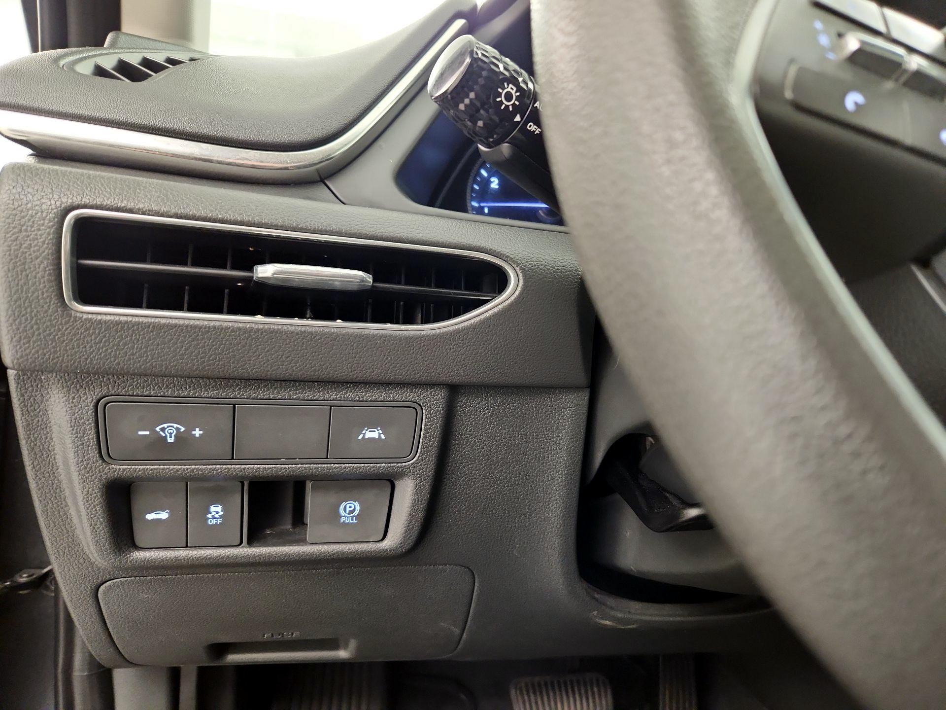 Thumbnail: 2023 Hyundai Sonata - 13