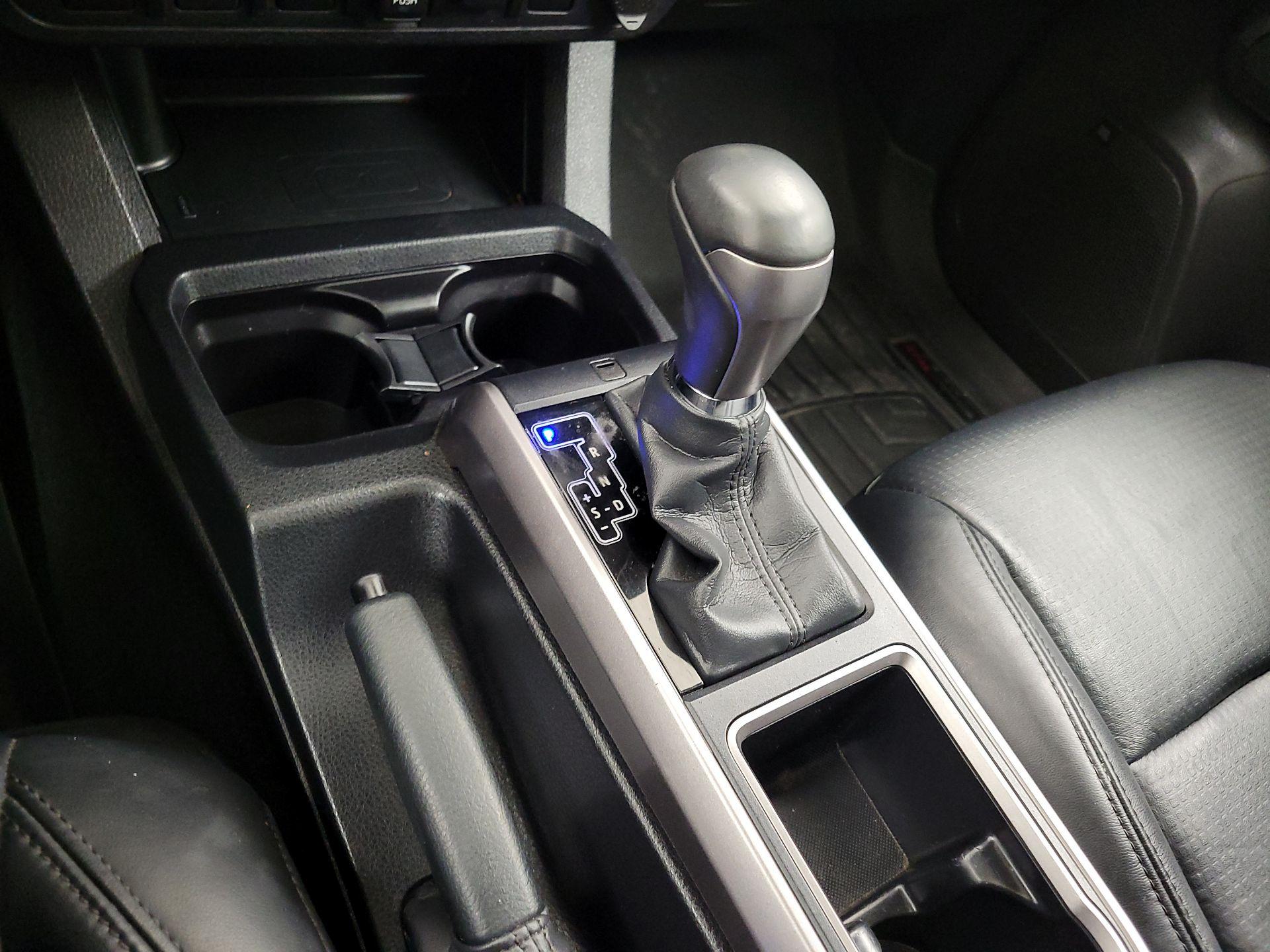 Thumbnail: 2023 Toyota Tacoma - 18