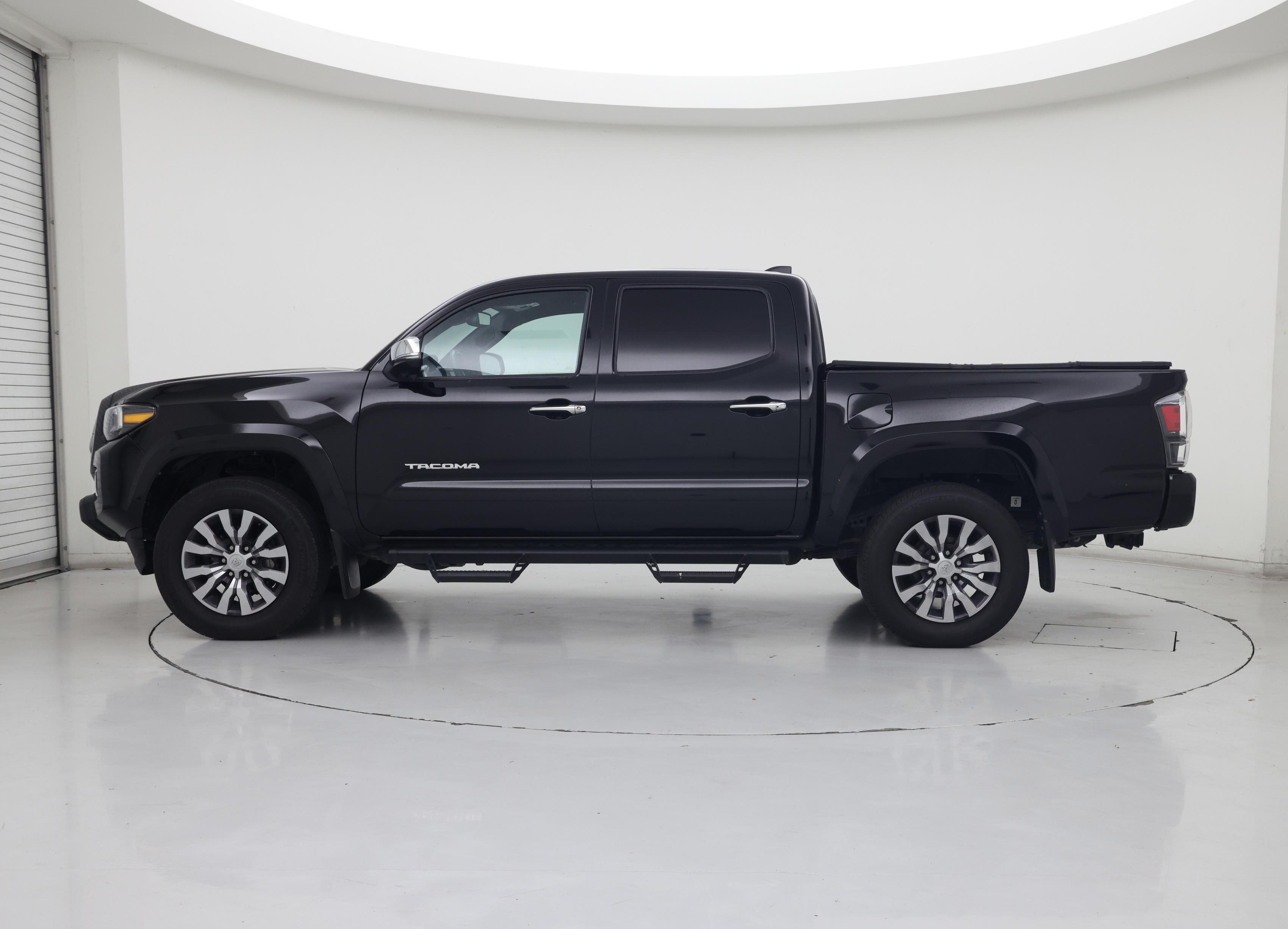 Thumbnail: 2023 Toyota Tacoma - 3