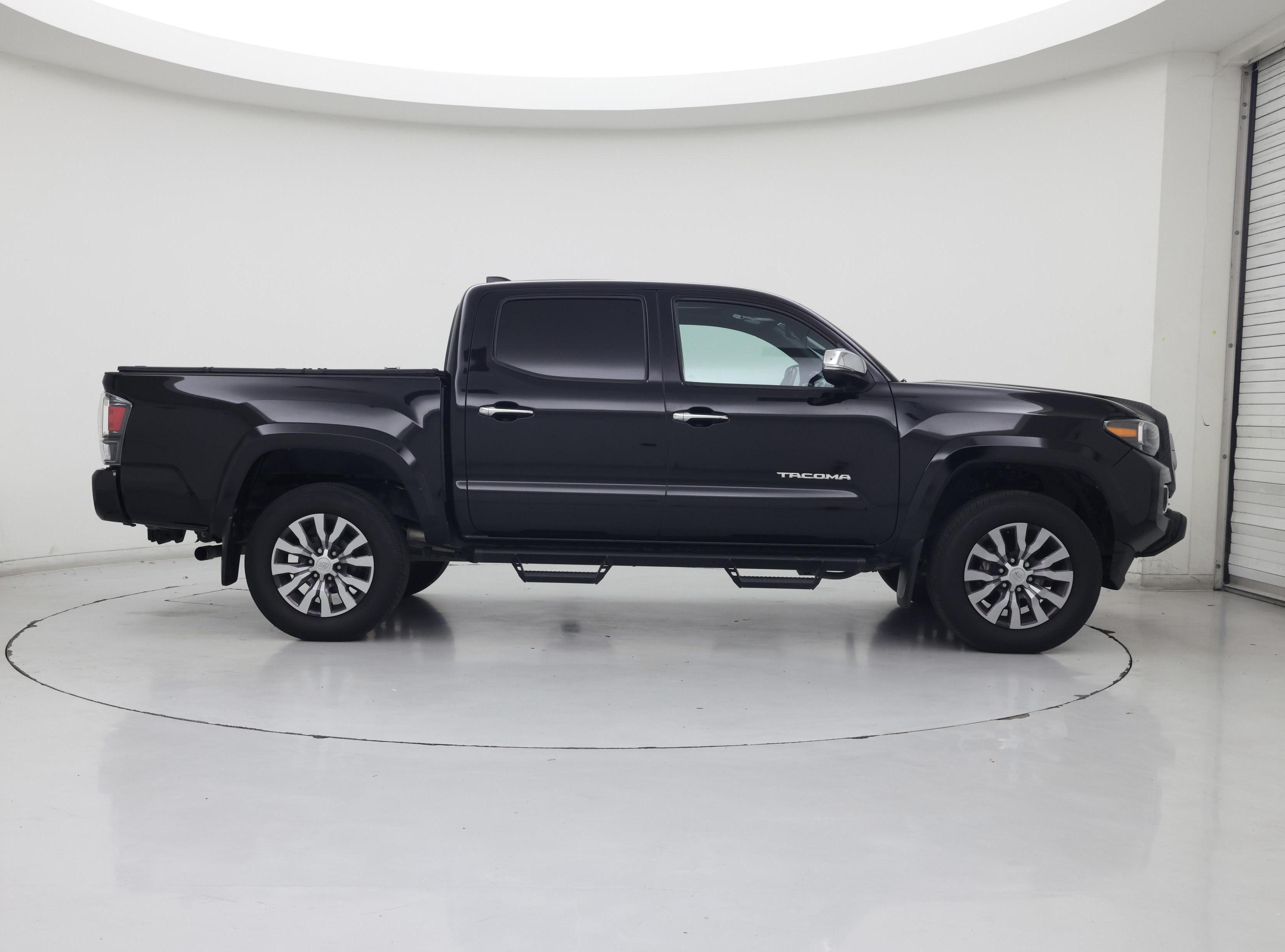 Thumbnail: 2023 Toyota Tacoma - 7