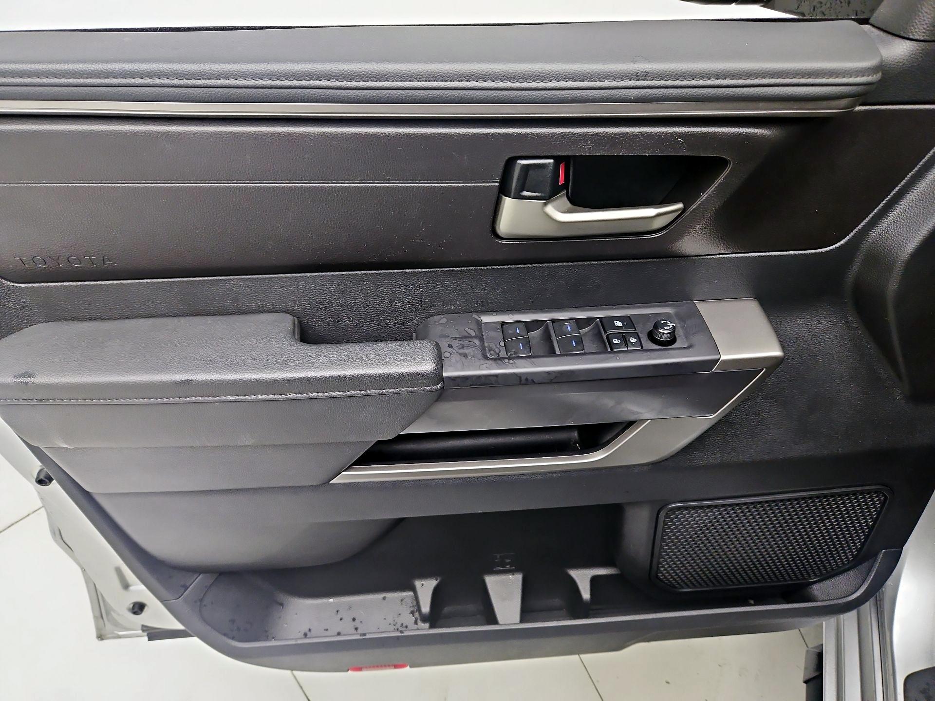 Thumbnail: 2022 Toyota Tundra - 12