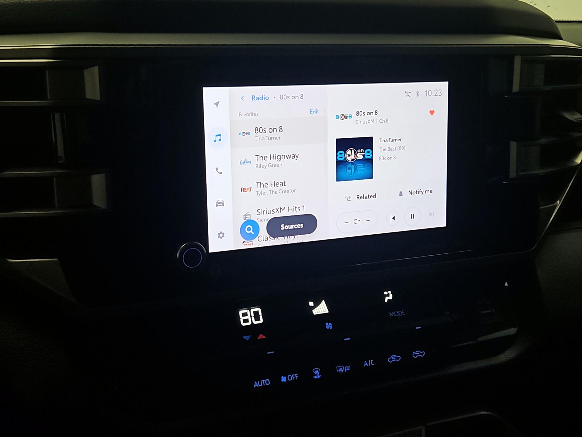 Thumbnail: 2022 Toyota Tundra - 15