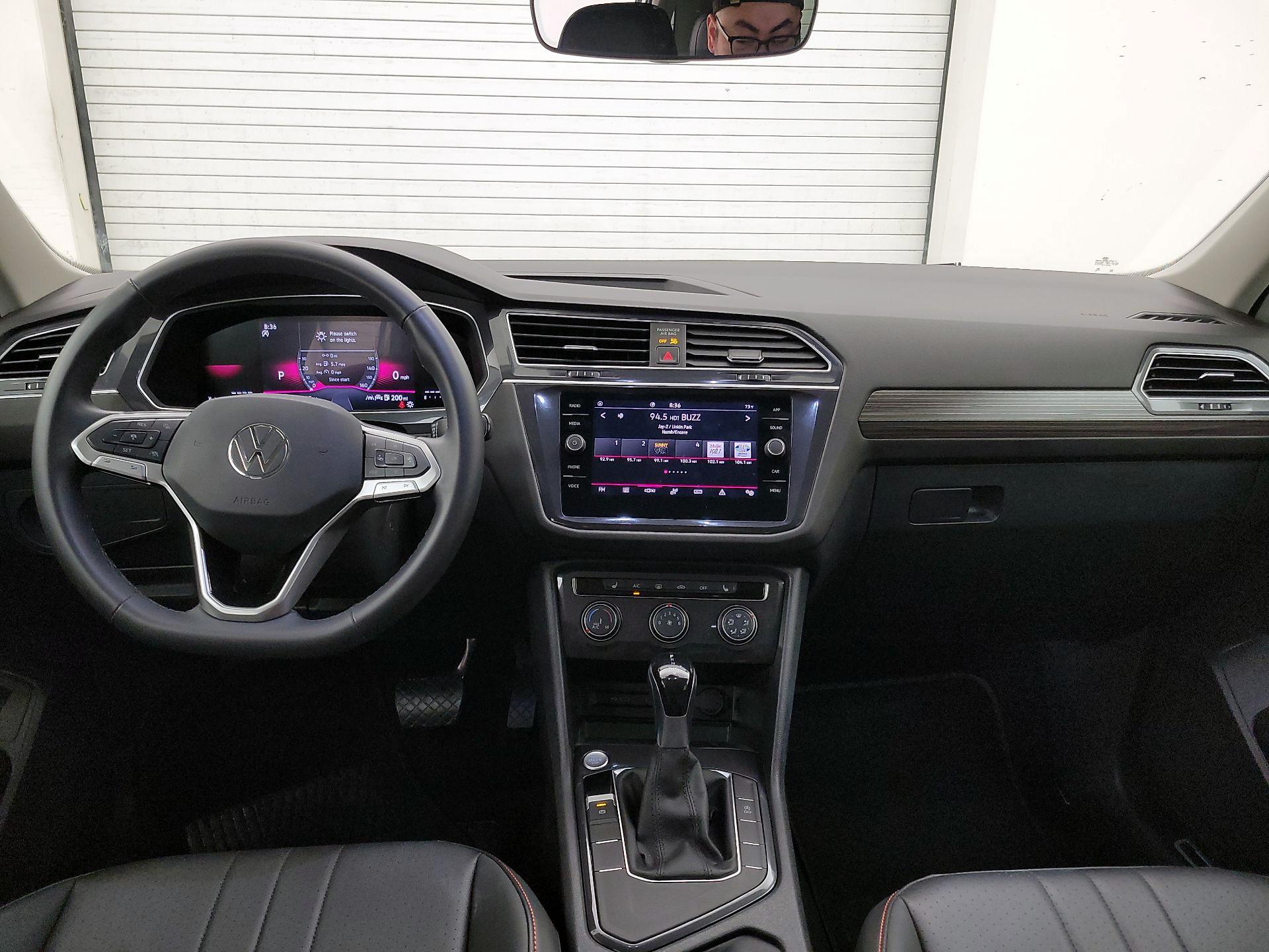 Thumbnail: 2024 Volkswagen Tiguan - 9