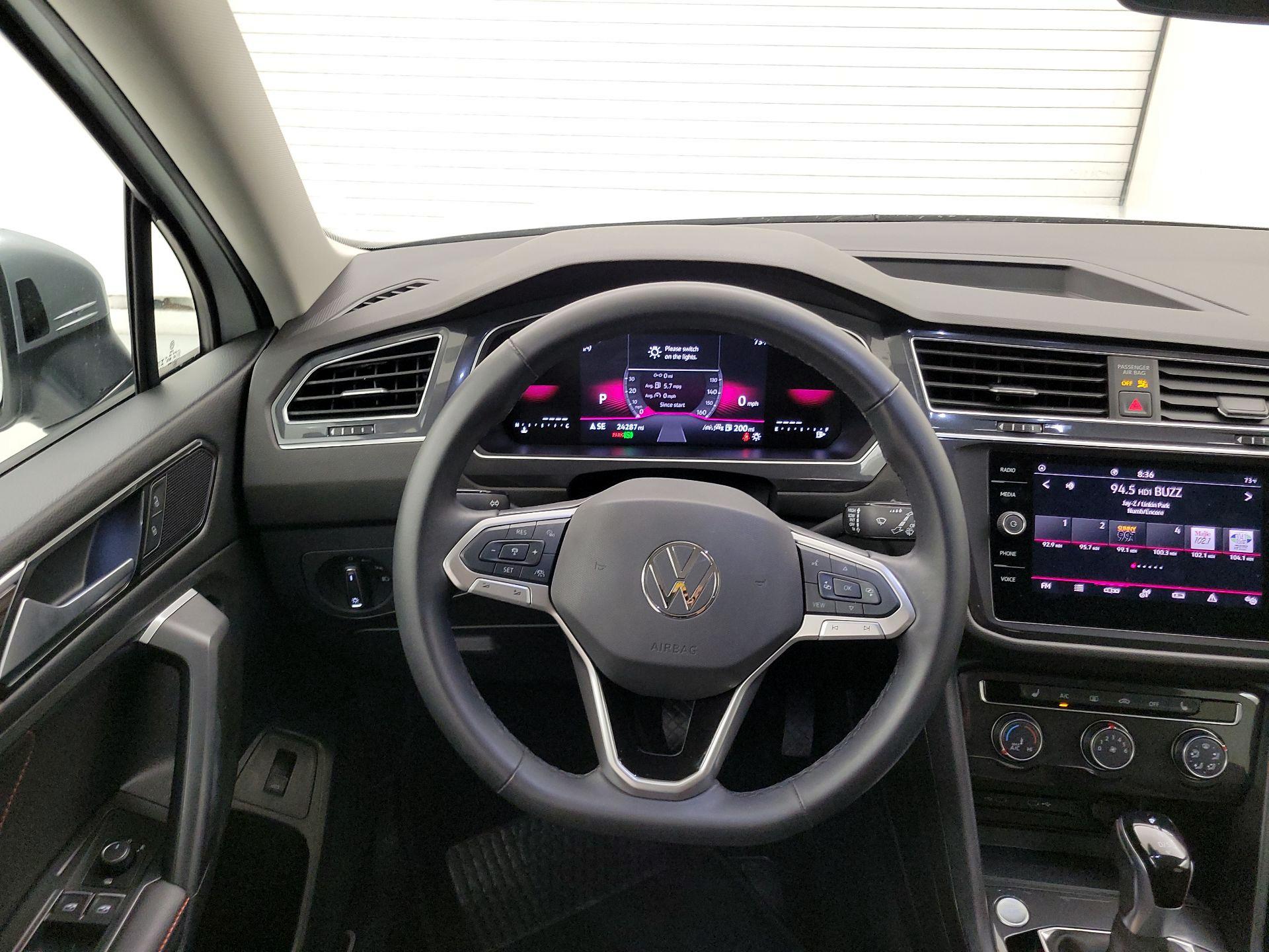 Thumbnail: 2024 Volkswagen Tiguan - 10