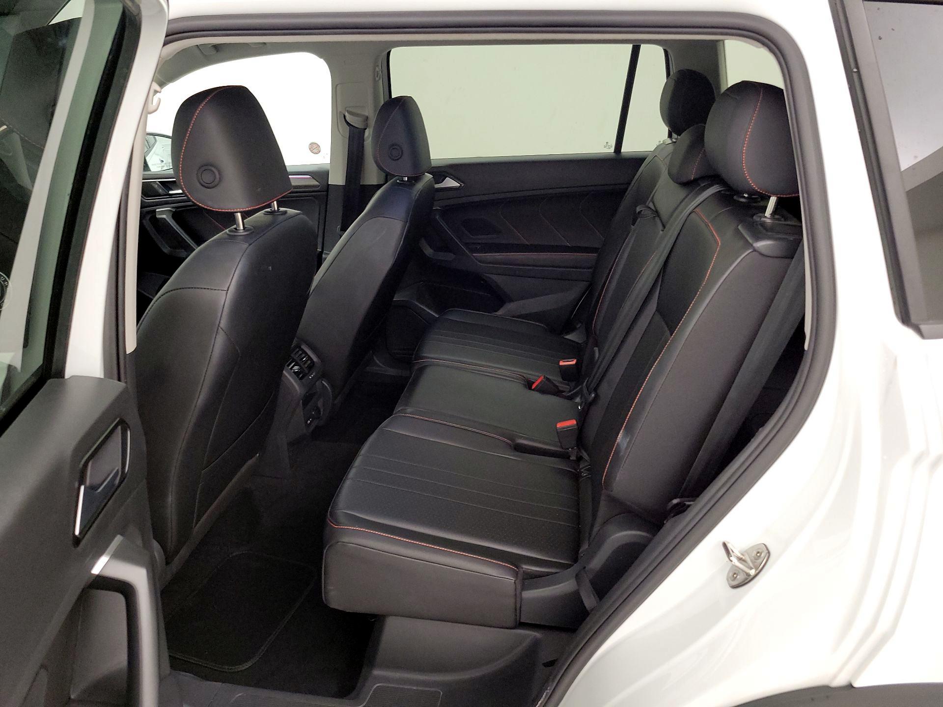 Thumbnail: 2024 Volkswagen Tiguan - 19