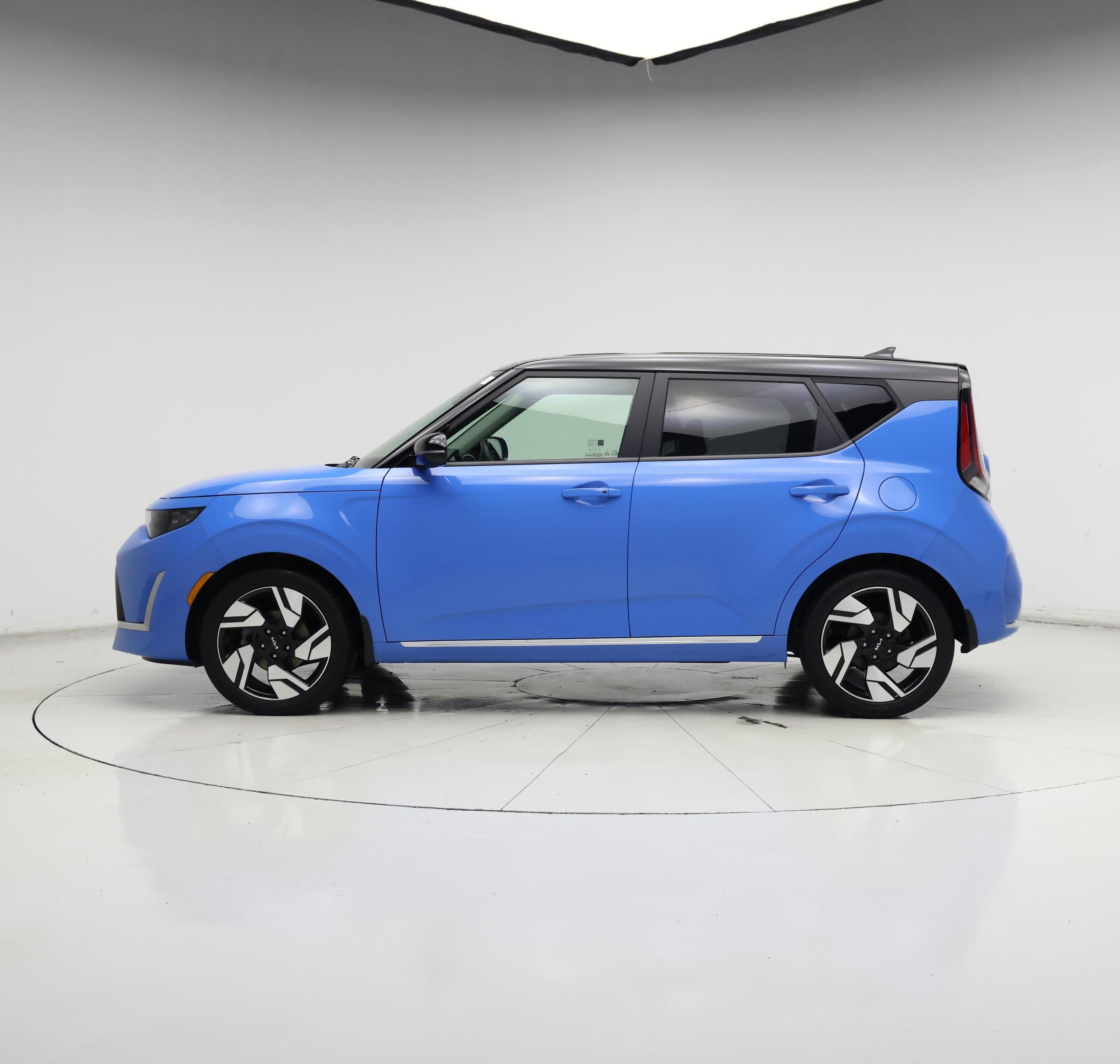 Thumbnail: 2023 Kia Soul - 3