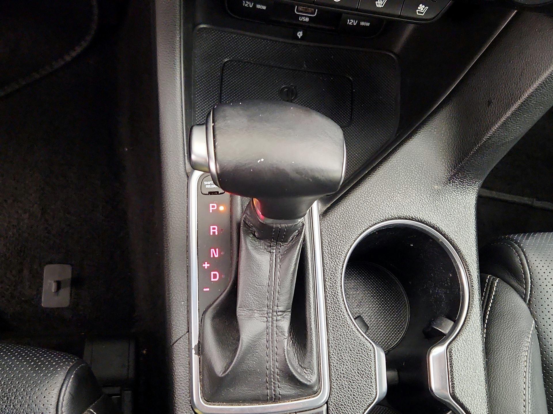 Thumbnail: 2022 Kia Sportage - 17