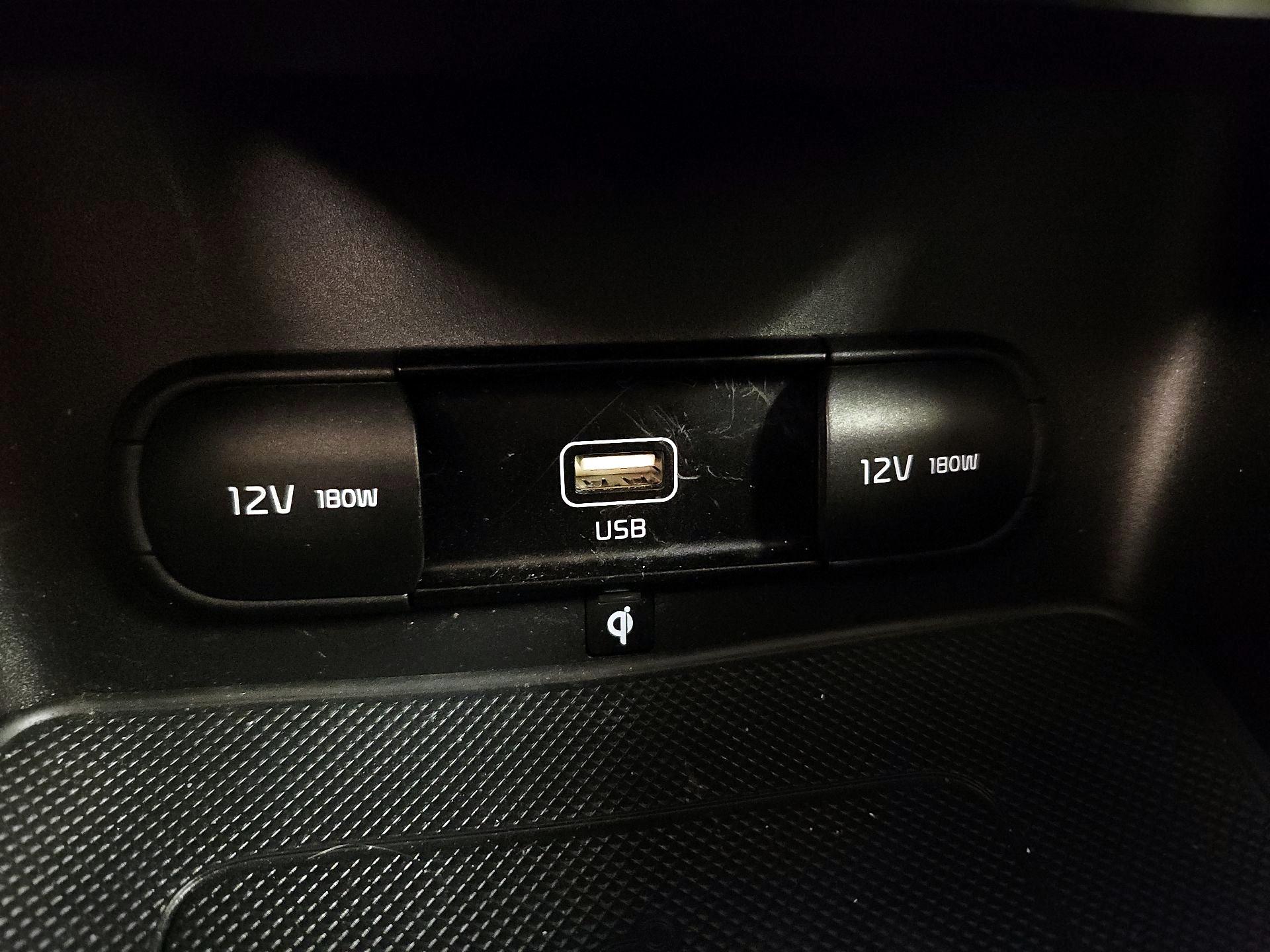 Thumbnail: 2022 Kia Sportage - 18