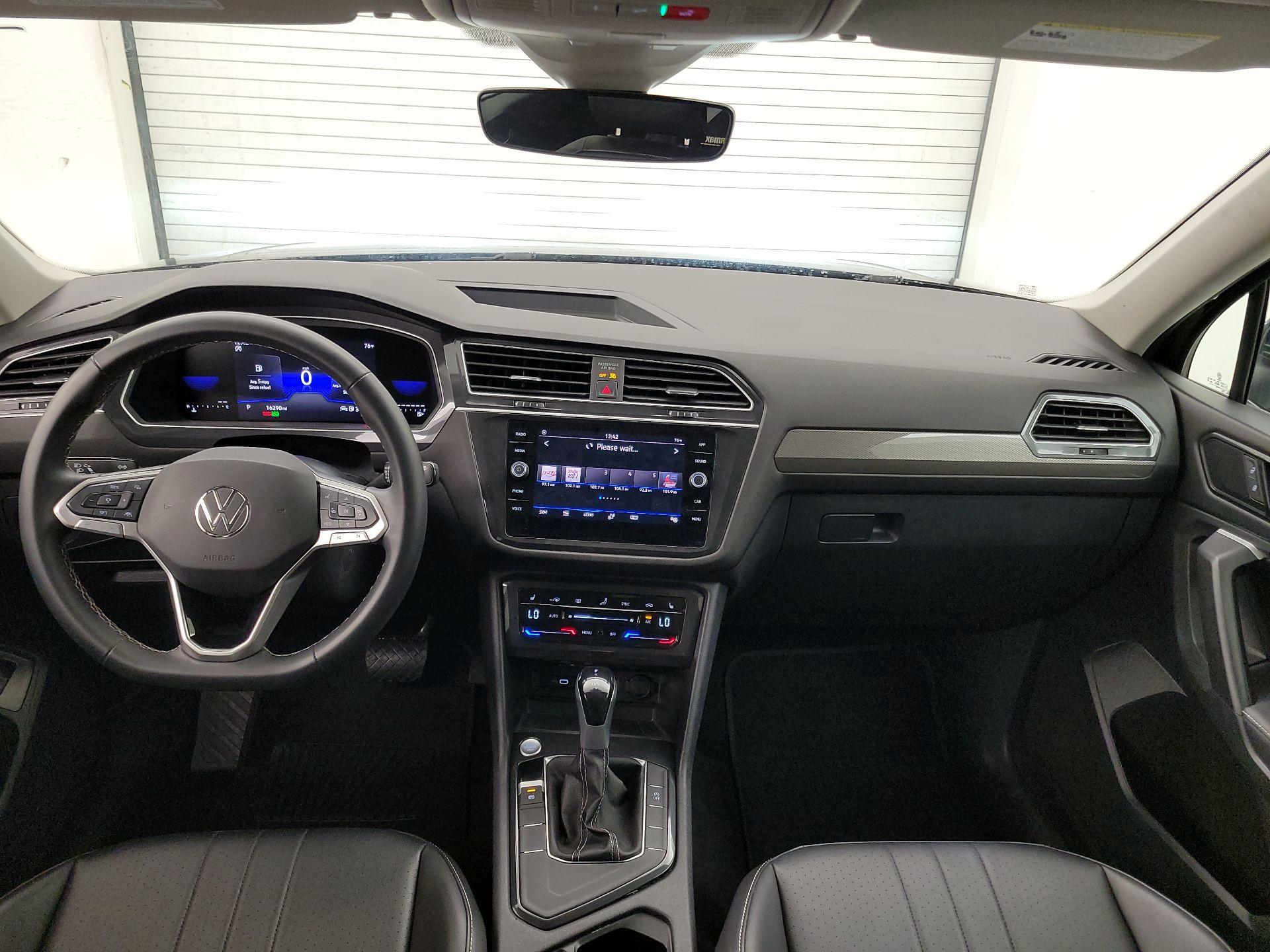 Thumbnail: 2024 Volkswagen Tiguan - 9