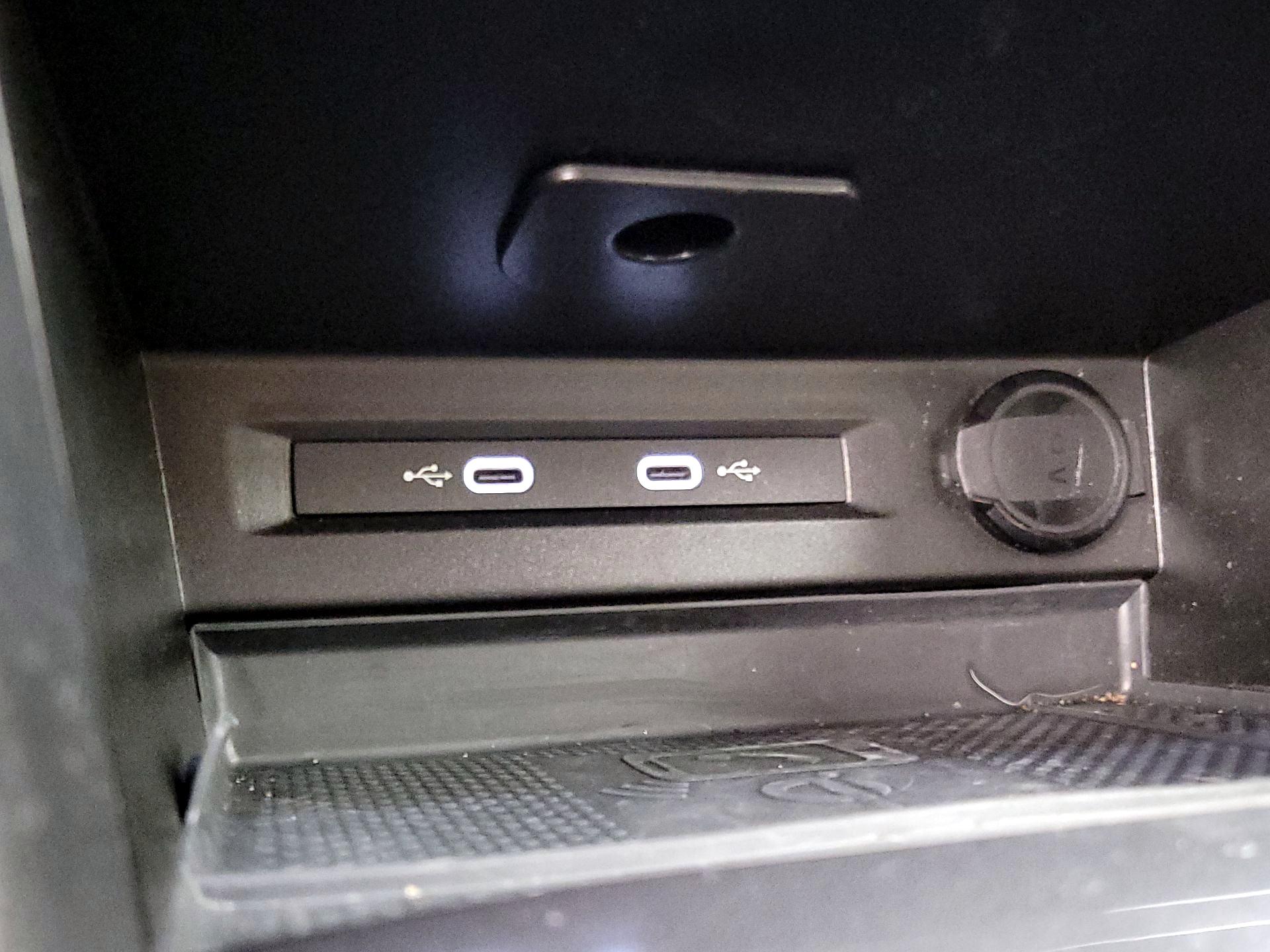 Thumbnail: 2024 Volkswagen Tiguan - 18