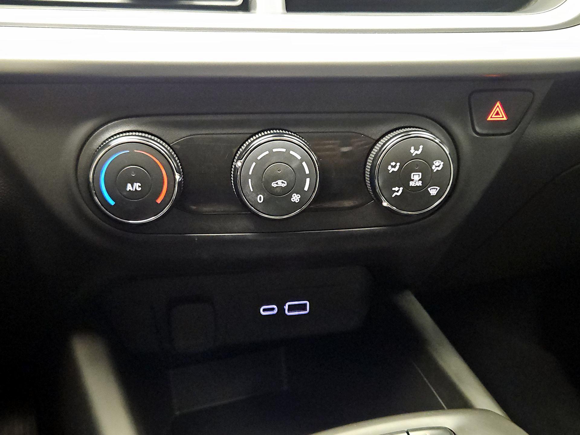 Thumbnail: 2024 Chevrolet Trax - 16