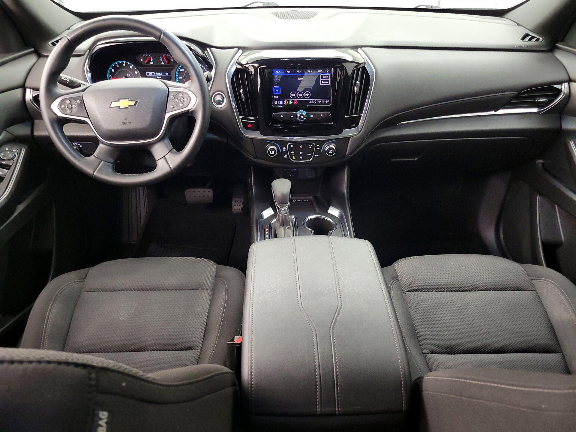 Thumbnail: 2023 Chevrolet Traverse - 9