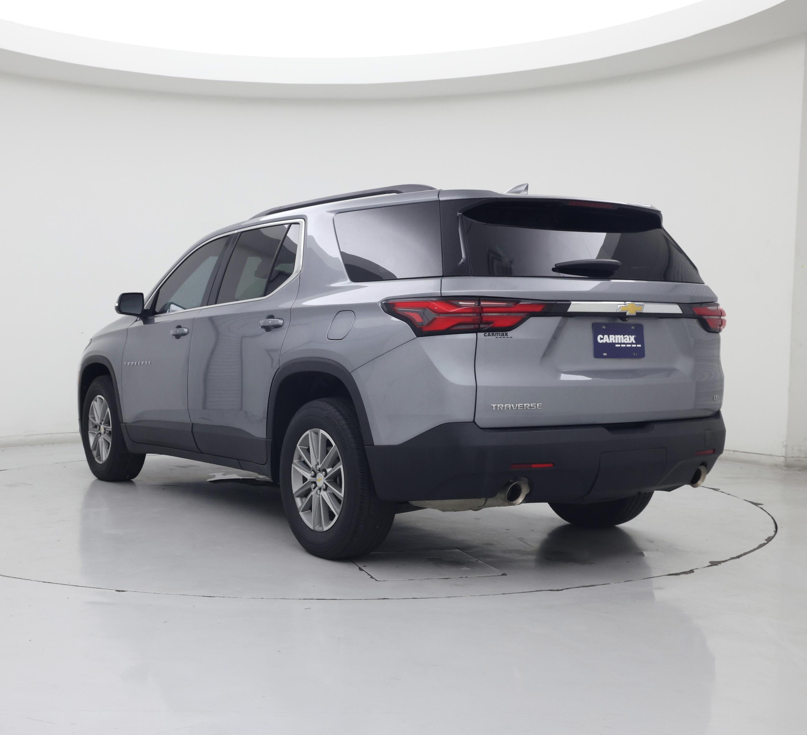 Thumbnail: 2023 Chevrolet Traverse - 2