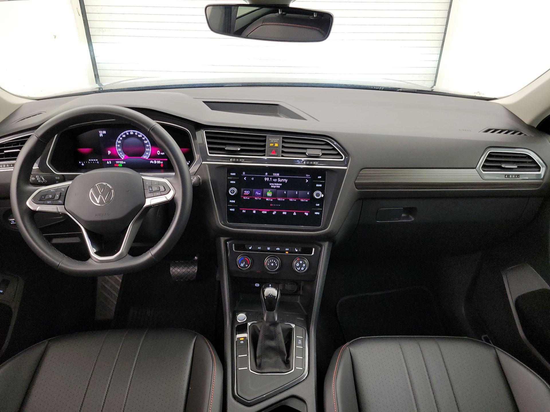 Thumbnail: 2024 Volkswagen Tiguan - 9