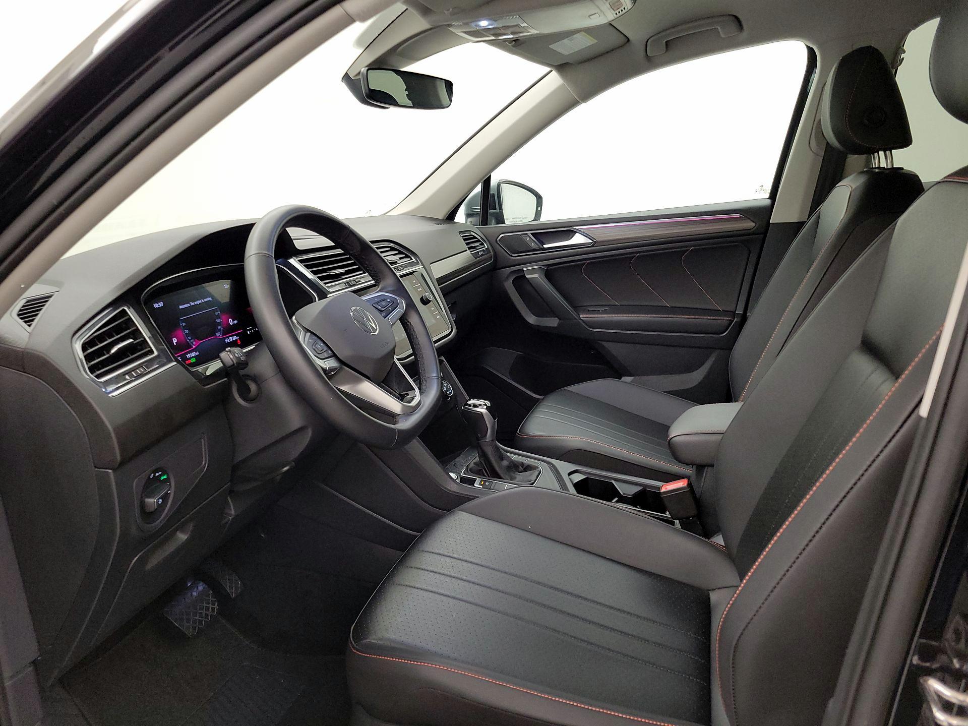 Thumbnail: 2024 Volkswagen Tiguan - 11