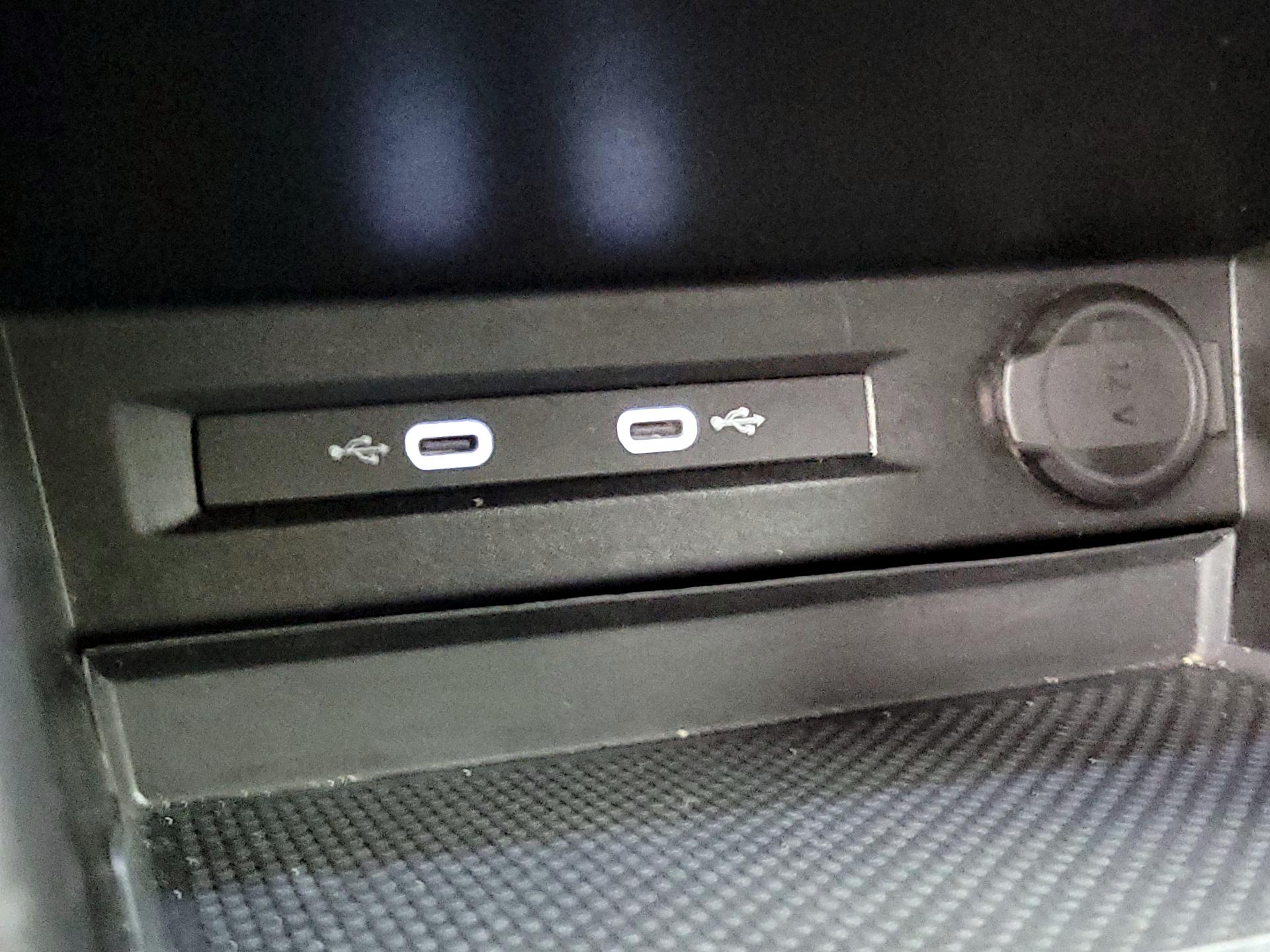 Thumbnail: 2024 Volkswagen Tiguan - 18