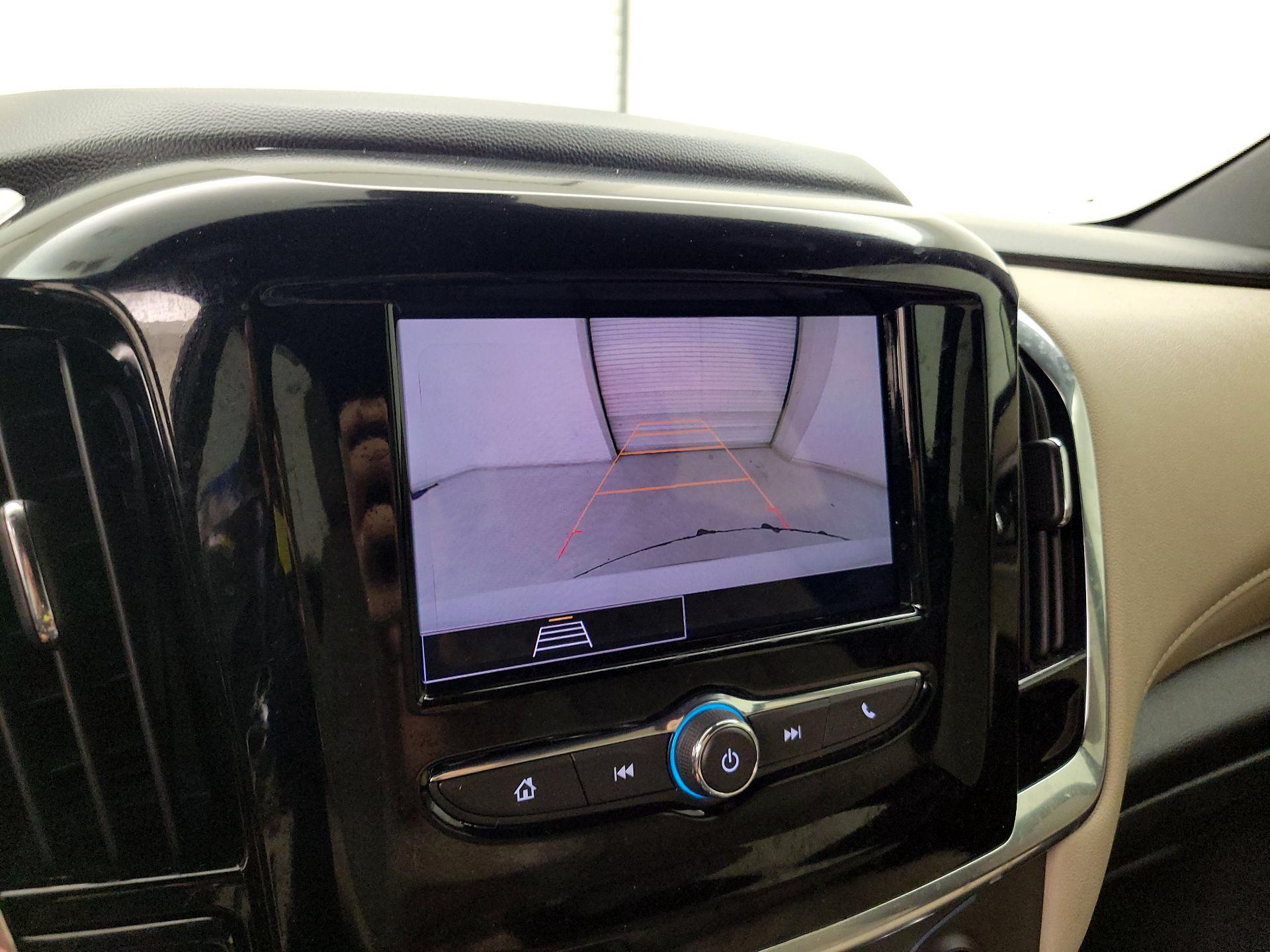 Thumbnail: 2023 Chevrolet Traverse - 14