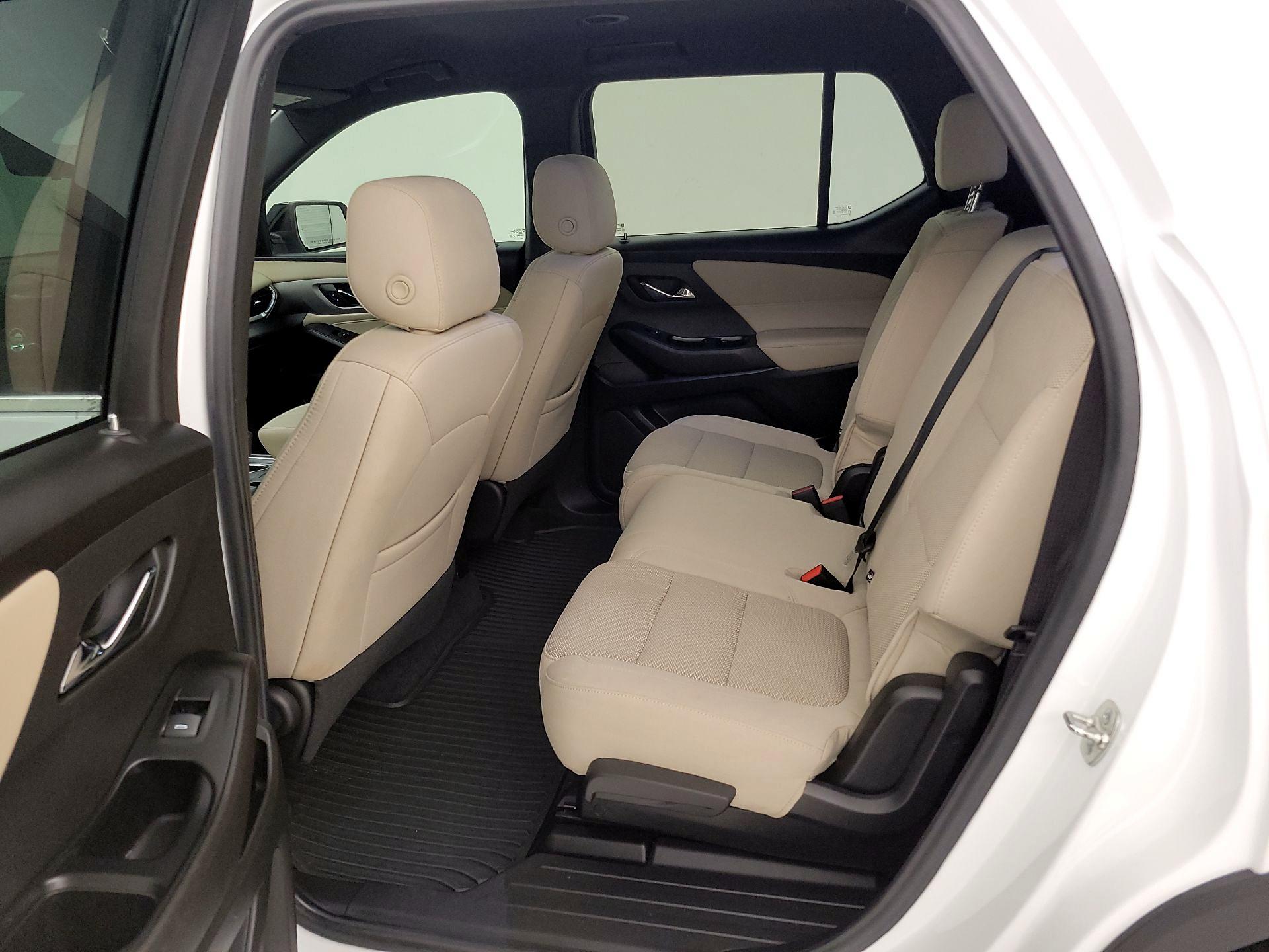 Thumbnail: 2023 Chevrolet Traverse - 19