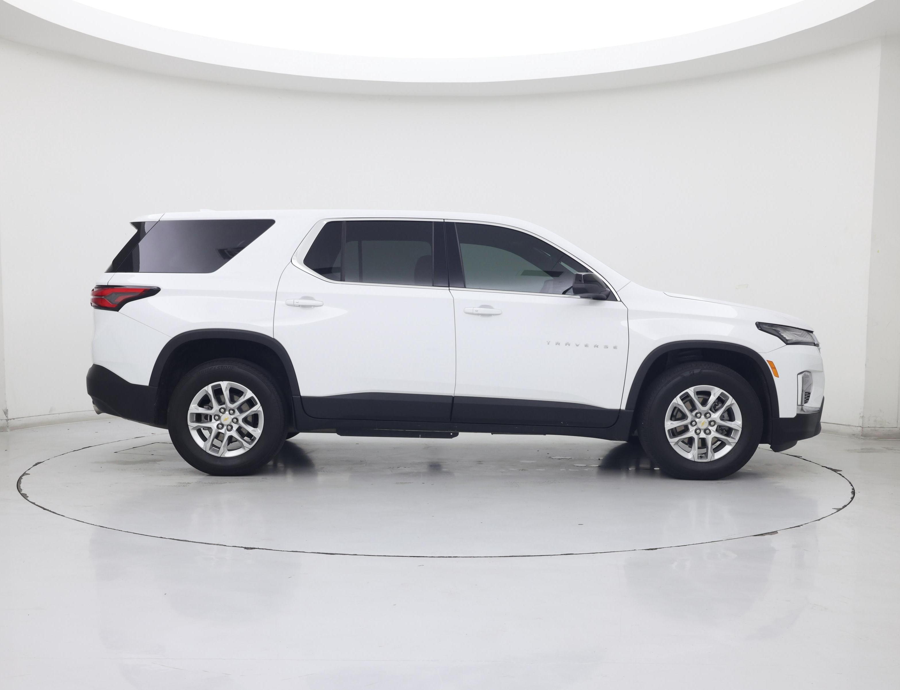 Thumbnail: 2023 Chevrolet Traverse - 7