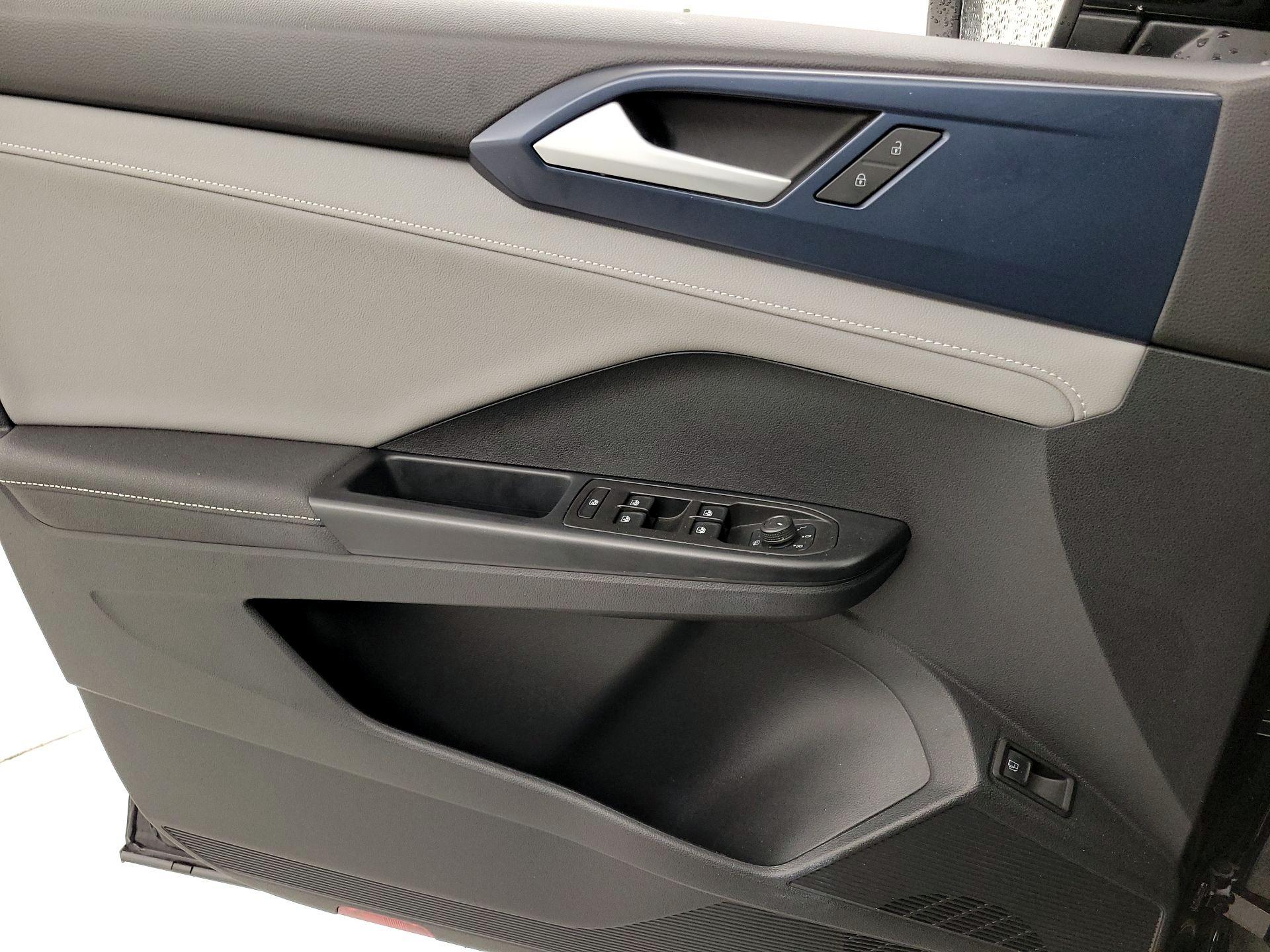 Thumbnail: 2024 Volkswagen Taos - 12