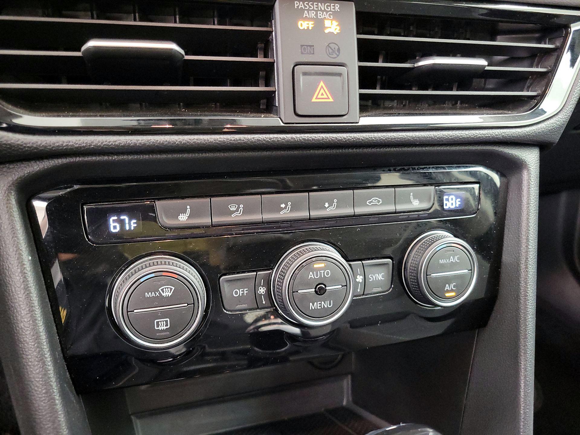 Thumbnail: 2024 Volkswagen Taos - 16