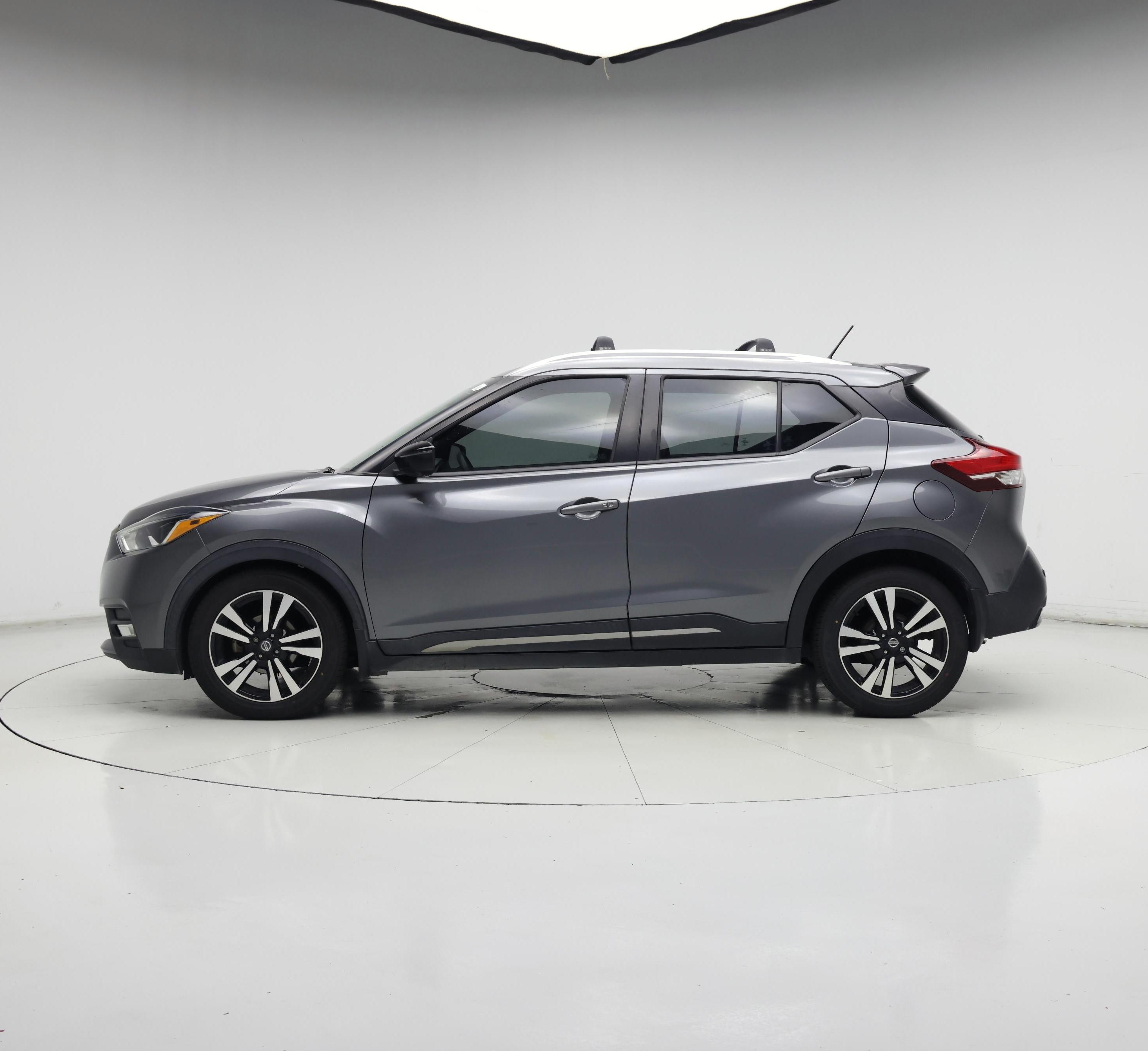 Thumbnail: 2020 Nissan Kicks - 3
