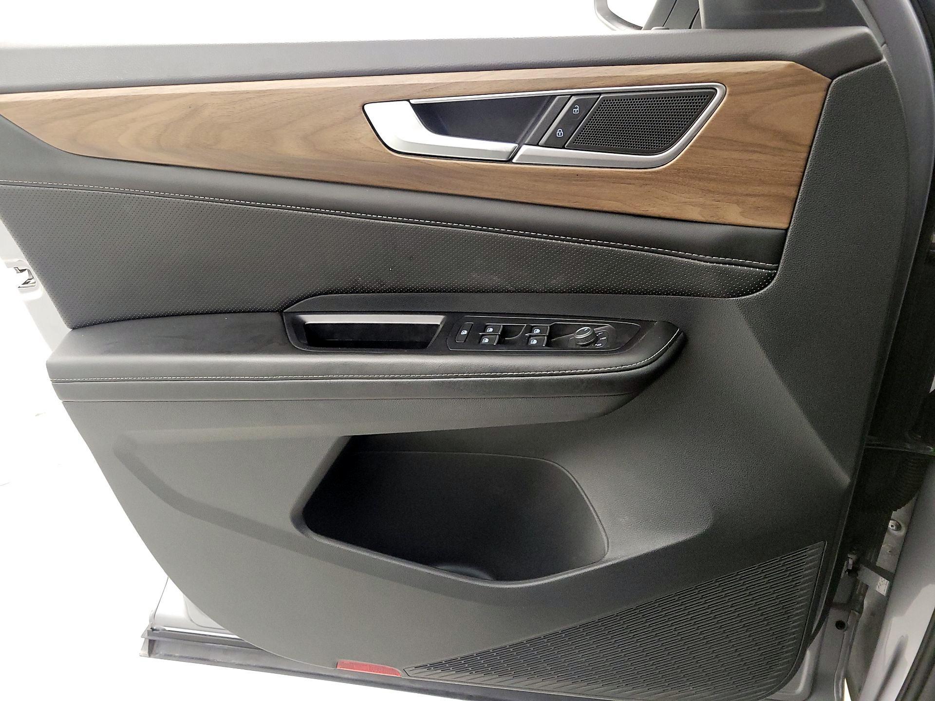 Thumbnail: 2024 Volkswagen Atlas - 12