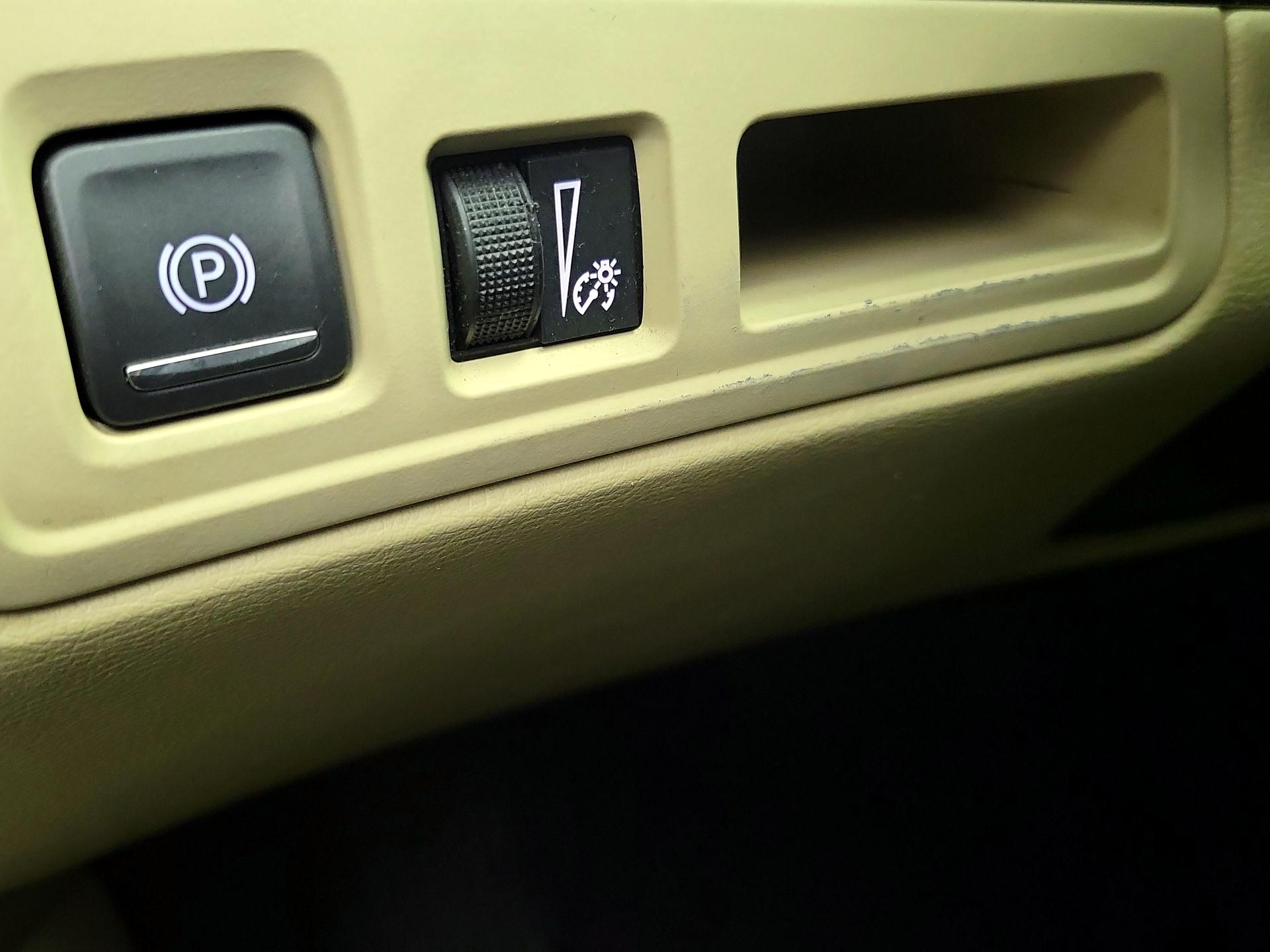 Thumbnail: 2019 Cadillac XT5 - 13