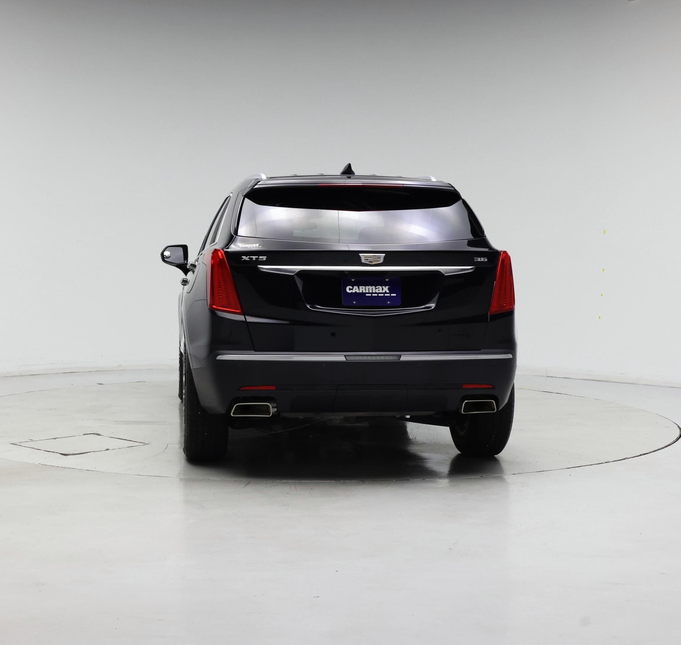 Thumbnail: 2019 Cadillac XT5 - 6