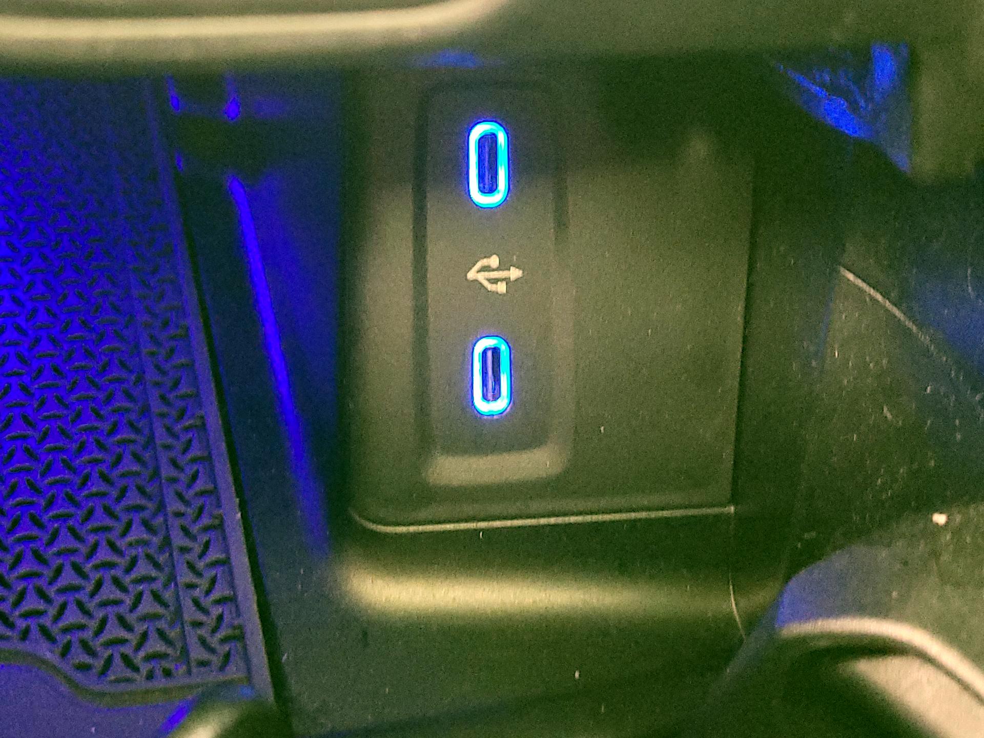 Thumbnail: 2024 Mercedes-Benz GLC - 19