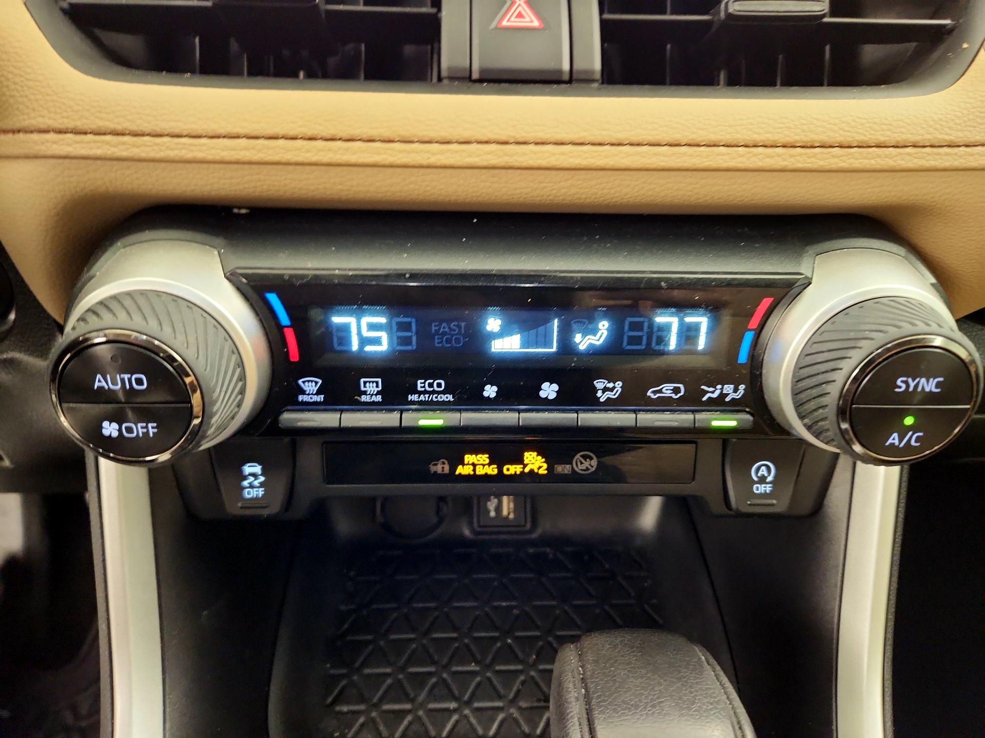 Thumbnail: 2023 Toyota RAV4 - 16