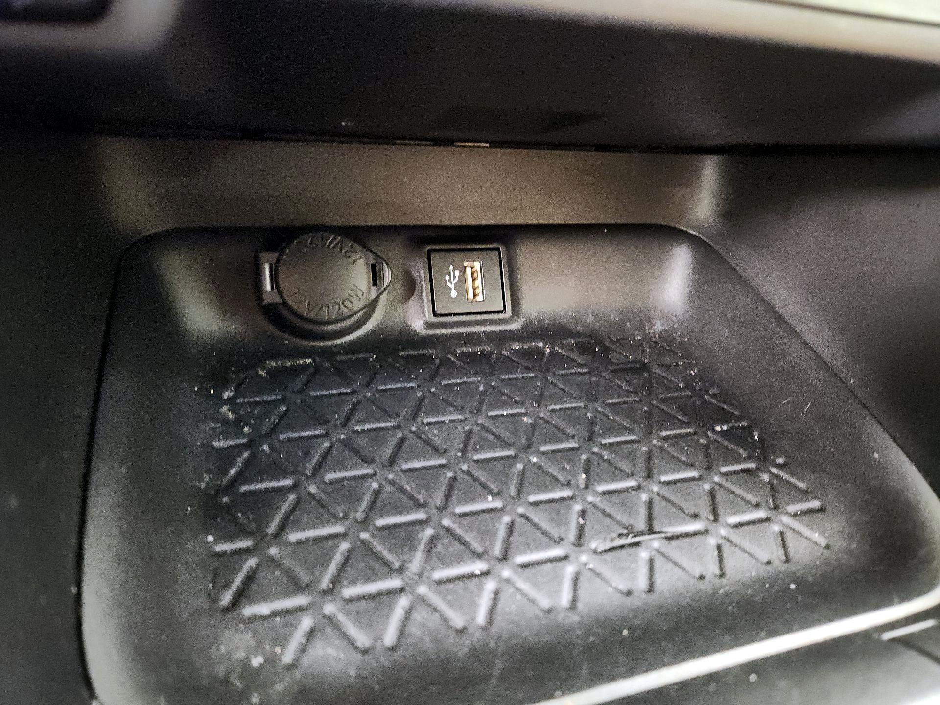 Thumbnail: 2023 Toyota RAV4 - 18