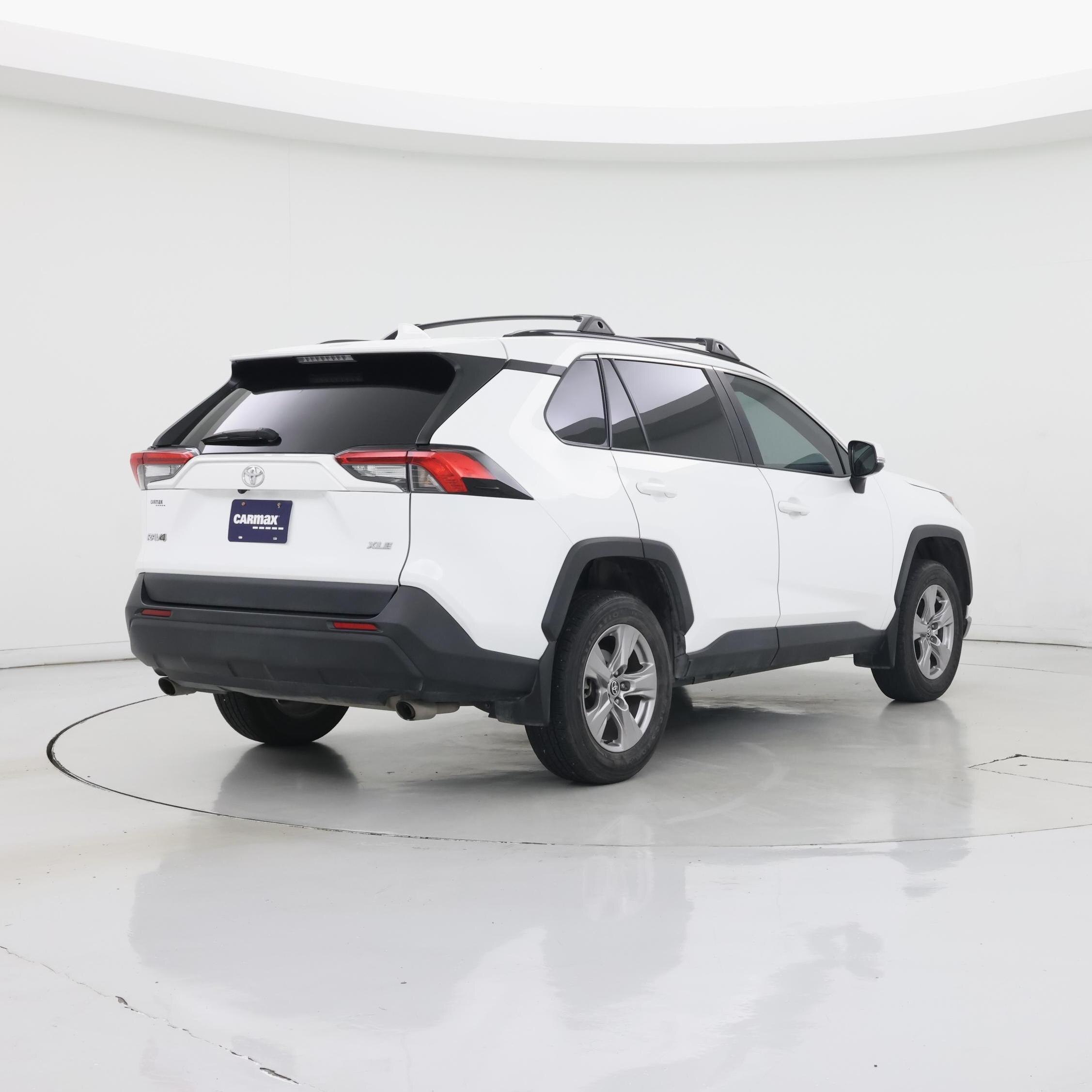 Thumbnail: 2023 Toyota RAV4 - 8