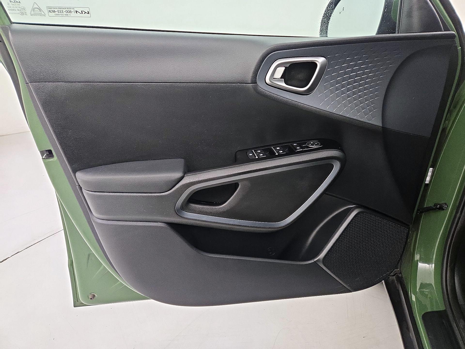 Thumbnail: 2023 Kia Soul - 12