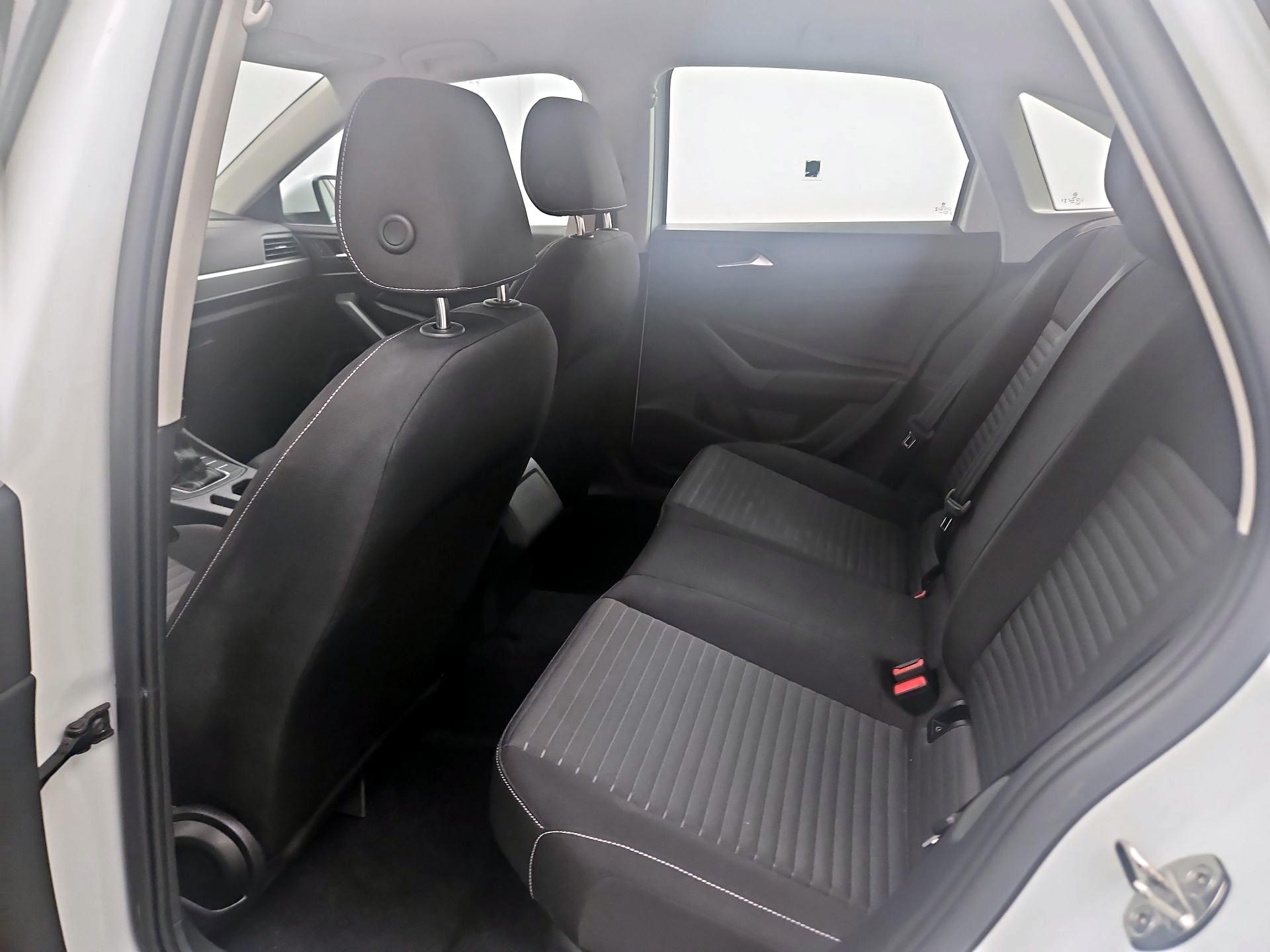 Thumbnail: 2023 Volkswagen Jetta - 19