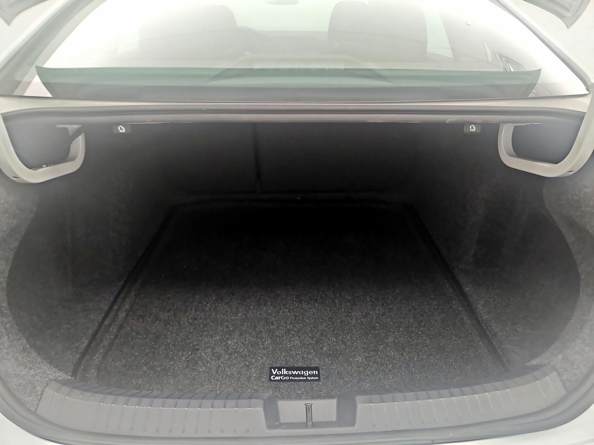 Thumbnail: 2023 Volkswagen Jetta - 20