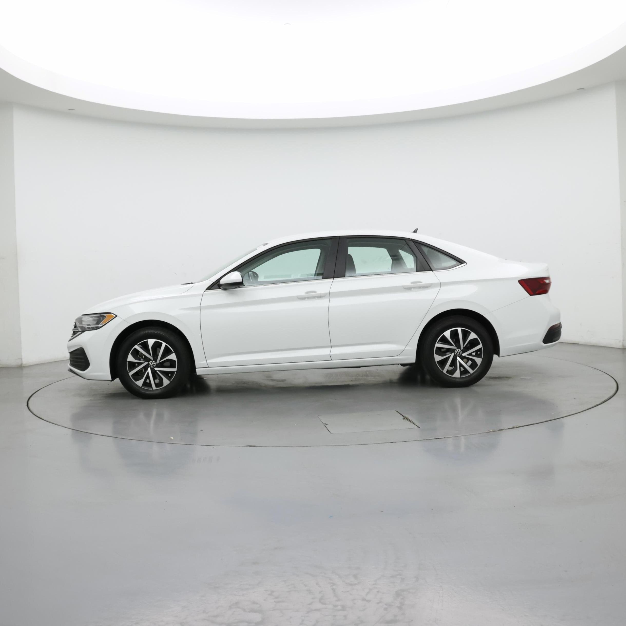 Thumbnail: 2023 Volkswagen Jetta - 3