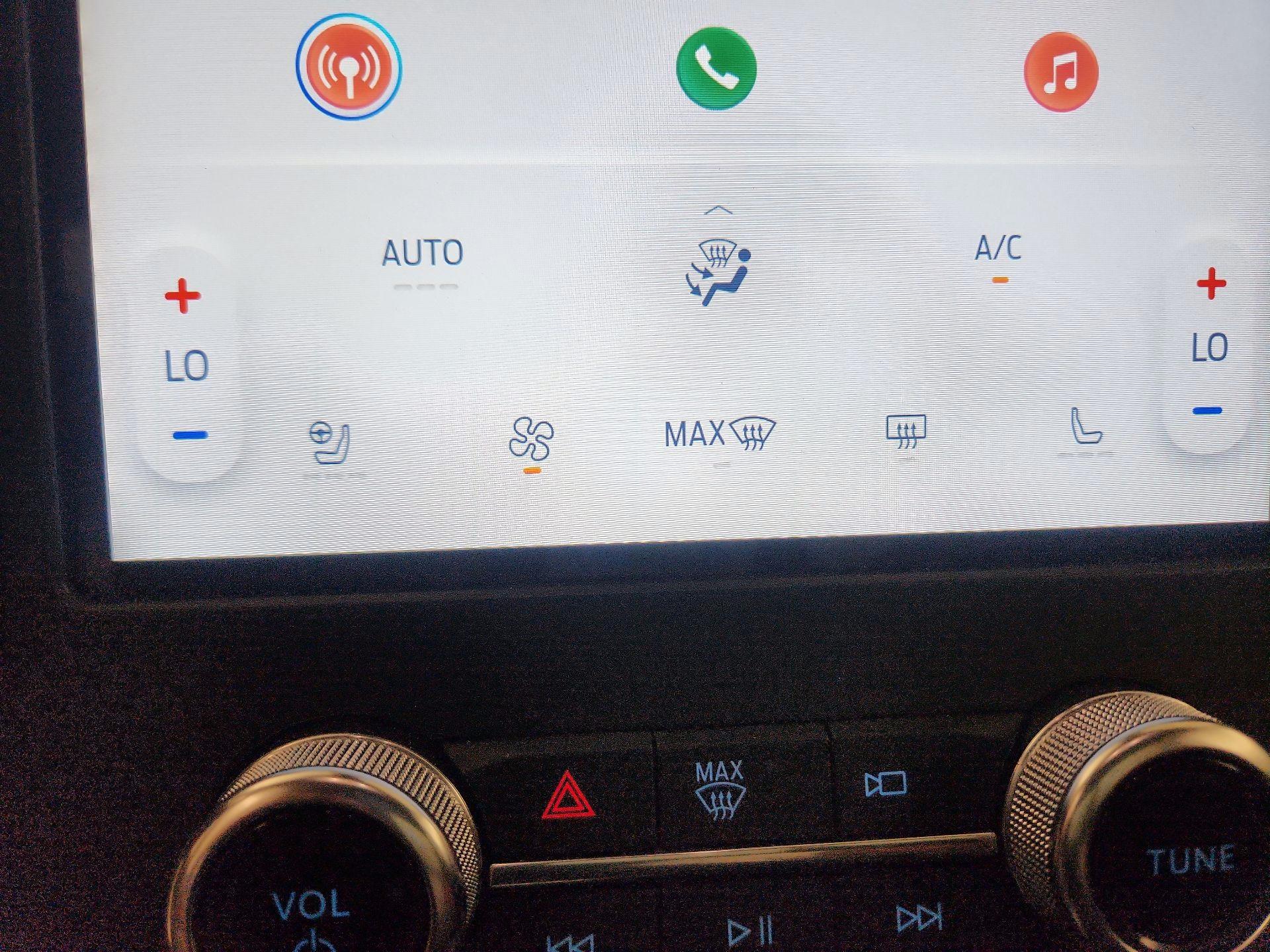 Thumbnail: 2024 Ford Edge - 16