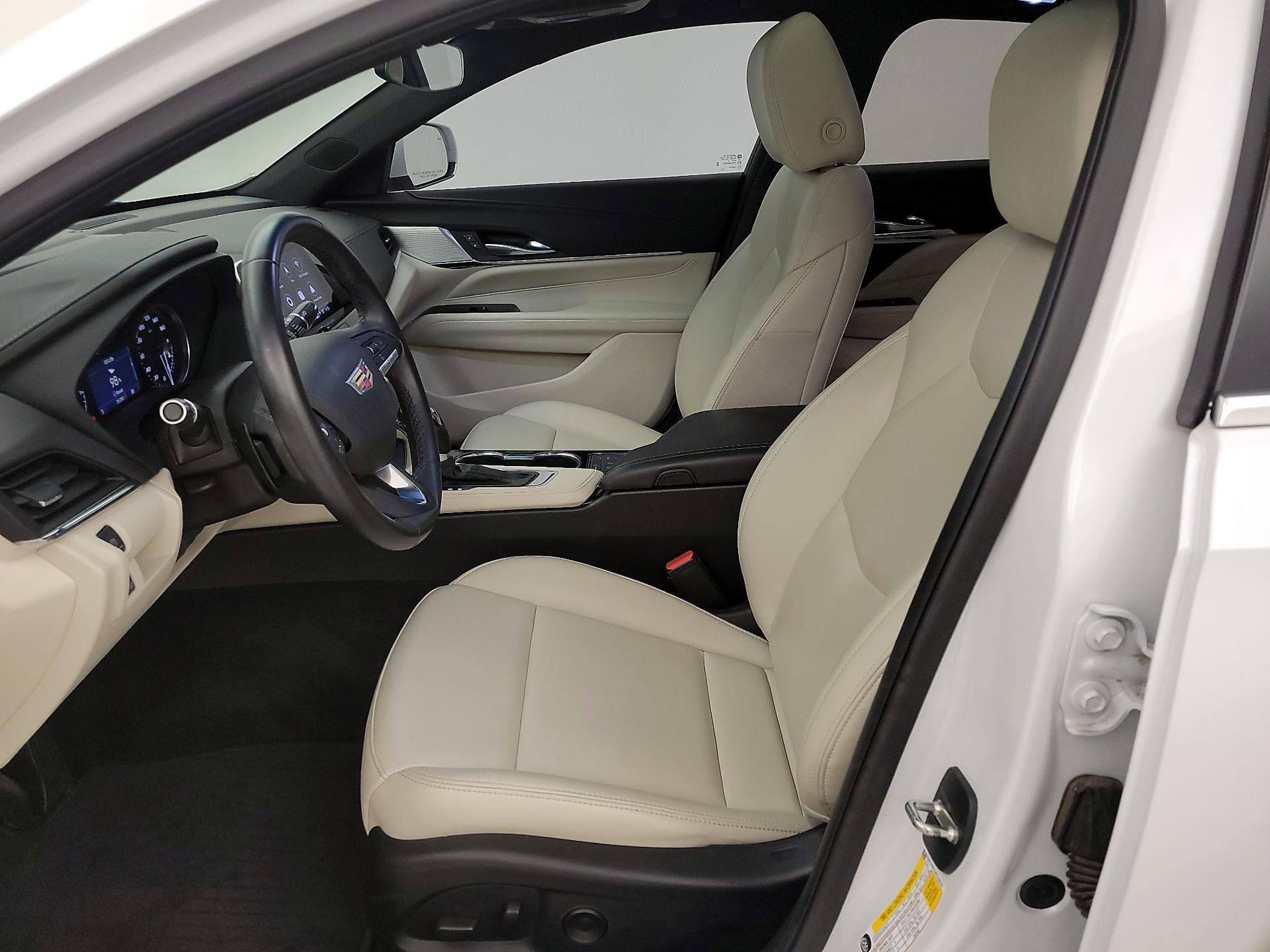 Thumbnail: 2023 Cadillac CT4 - 11