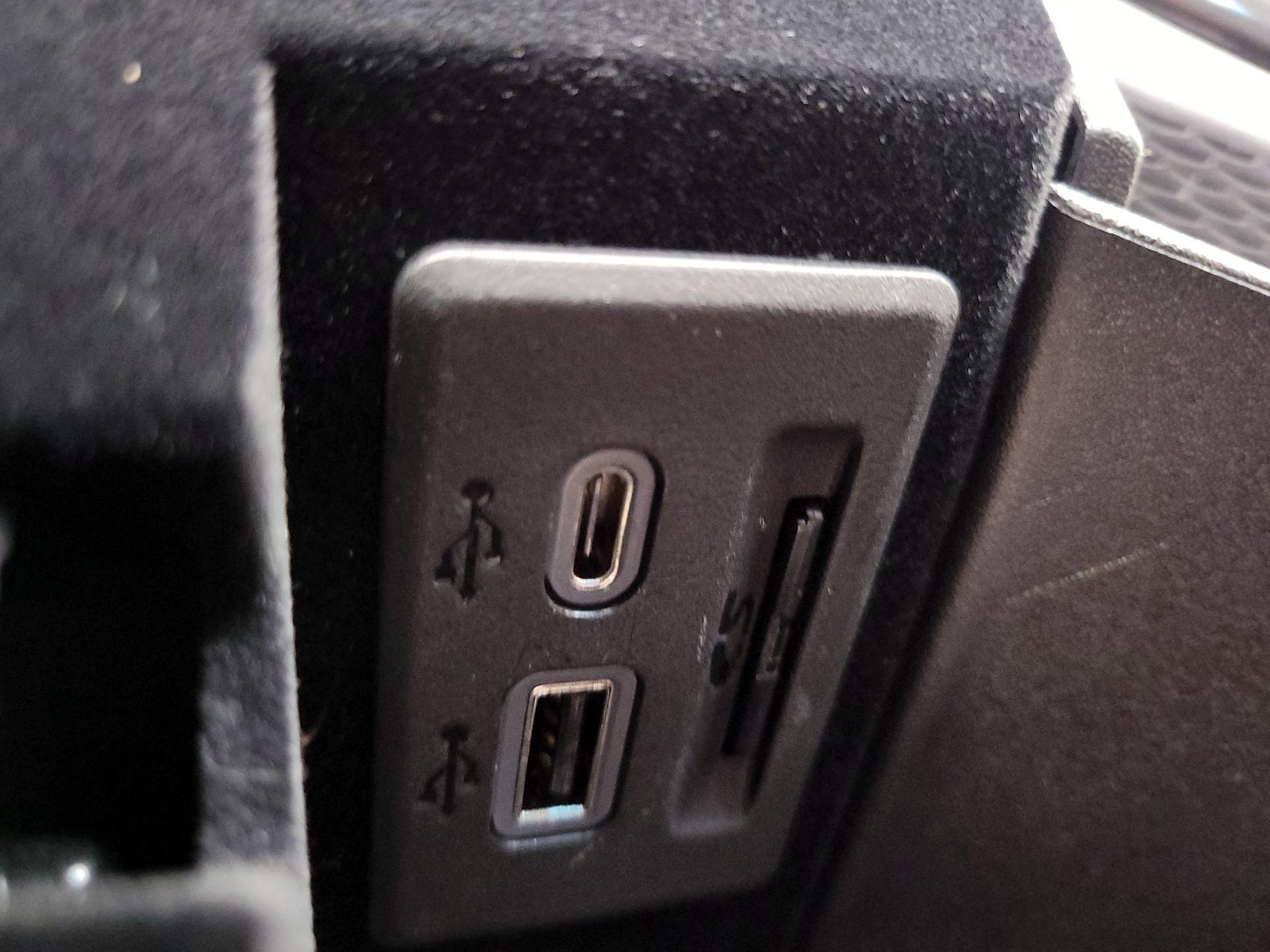 Thumbnail: 2023 Cadillac CT4 - 19