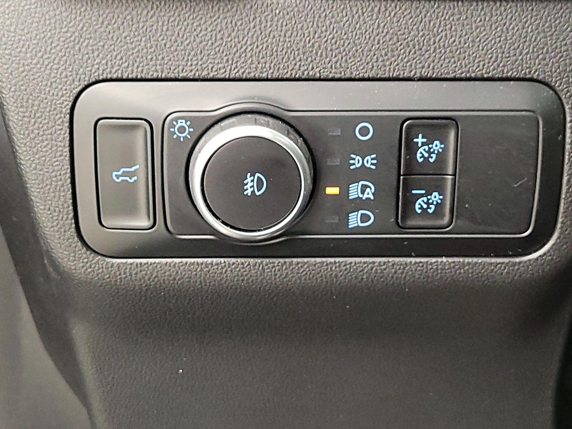 Thumbnail: 2023 Ford Bronco Sport - 13