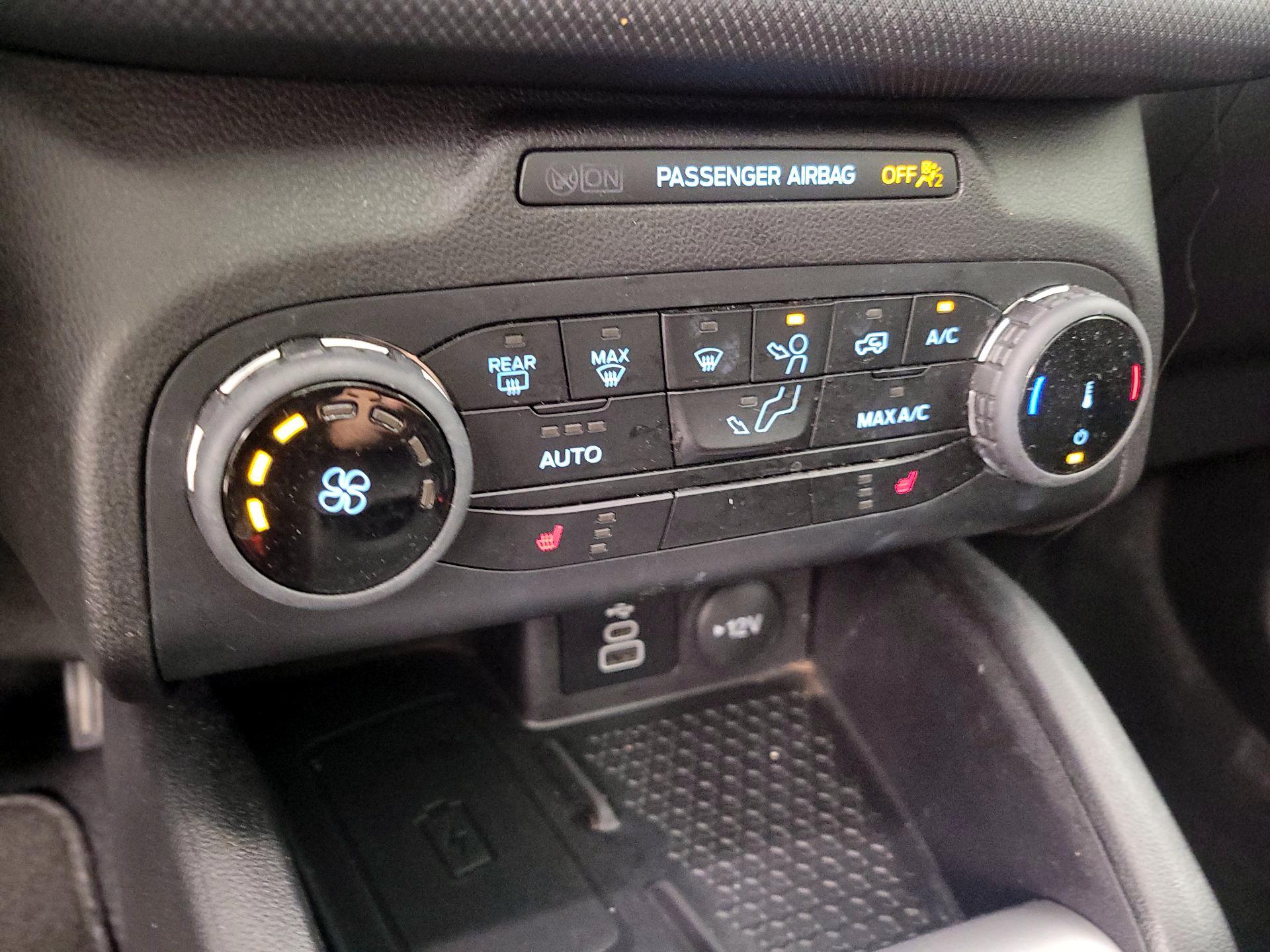 Thumbnail: 2023 Ford Bronco Sport - 17