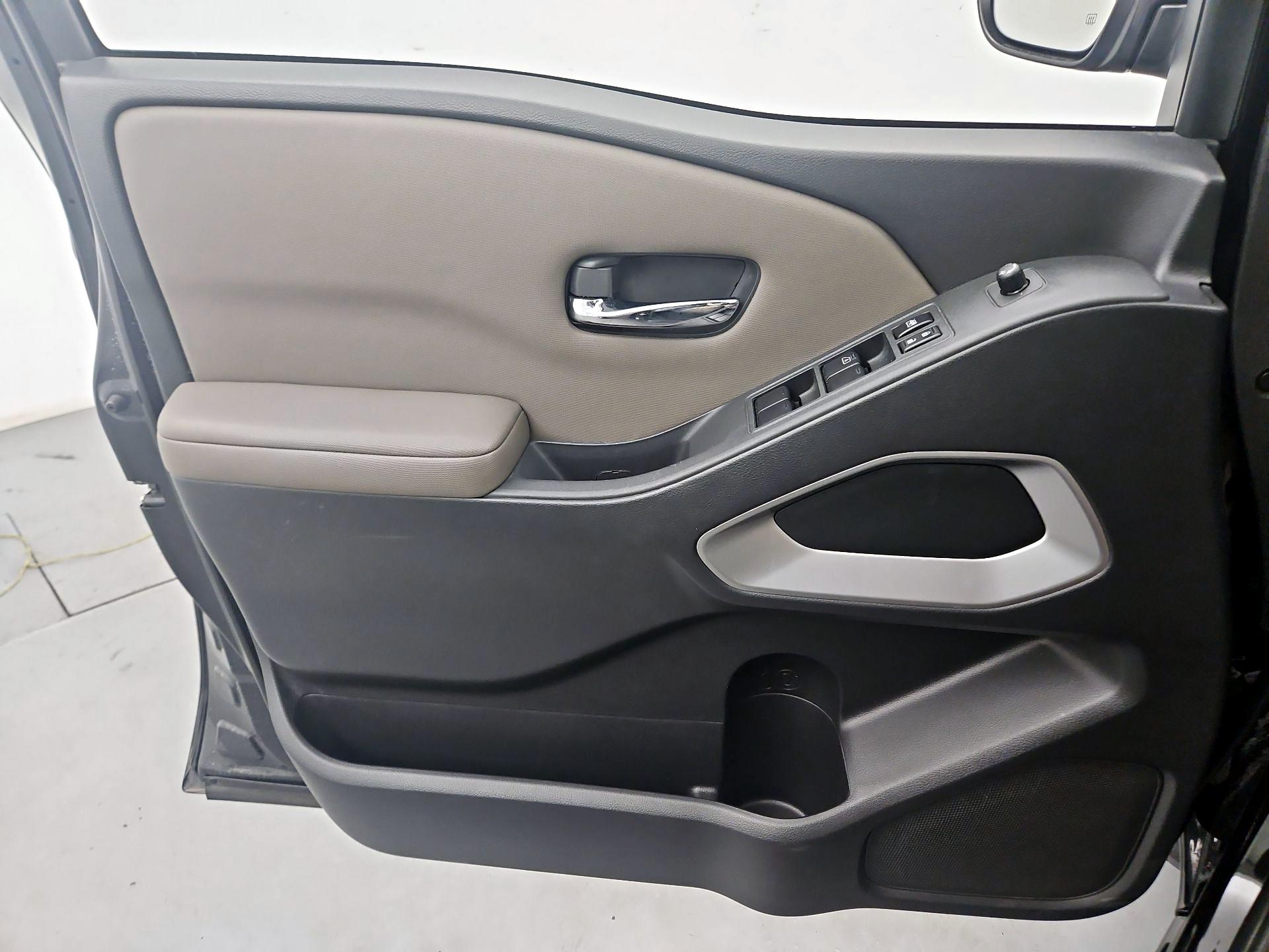 Thumbnail: 2023 Nissan Frontier - 12