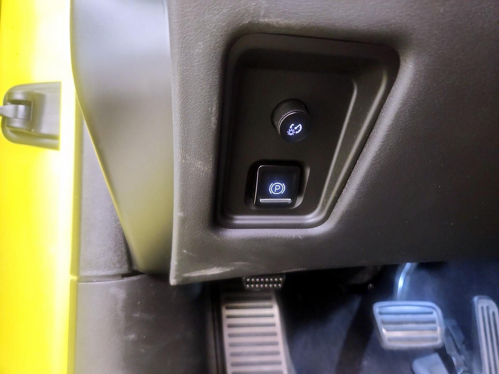 Thumbnail: 2023 Chevrolet Corvette - 13