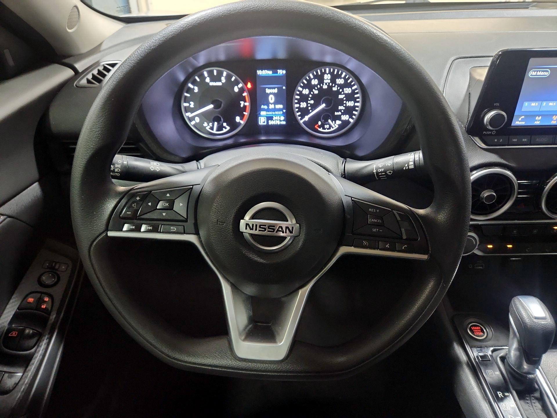 Thumbnail: 2022 Nissan Sentra - 10