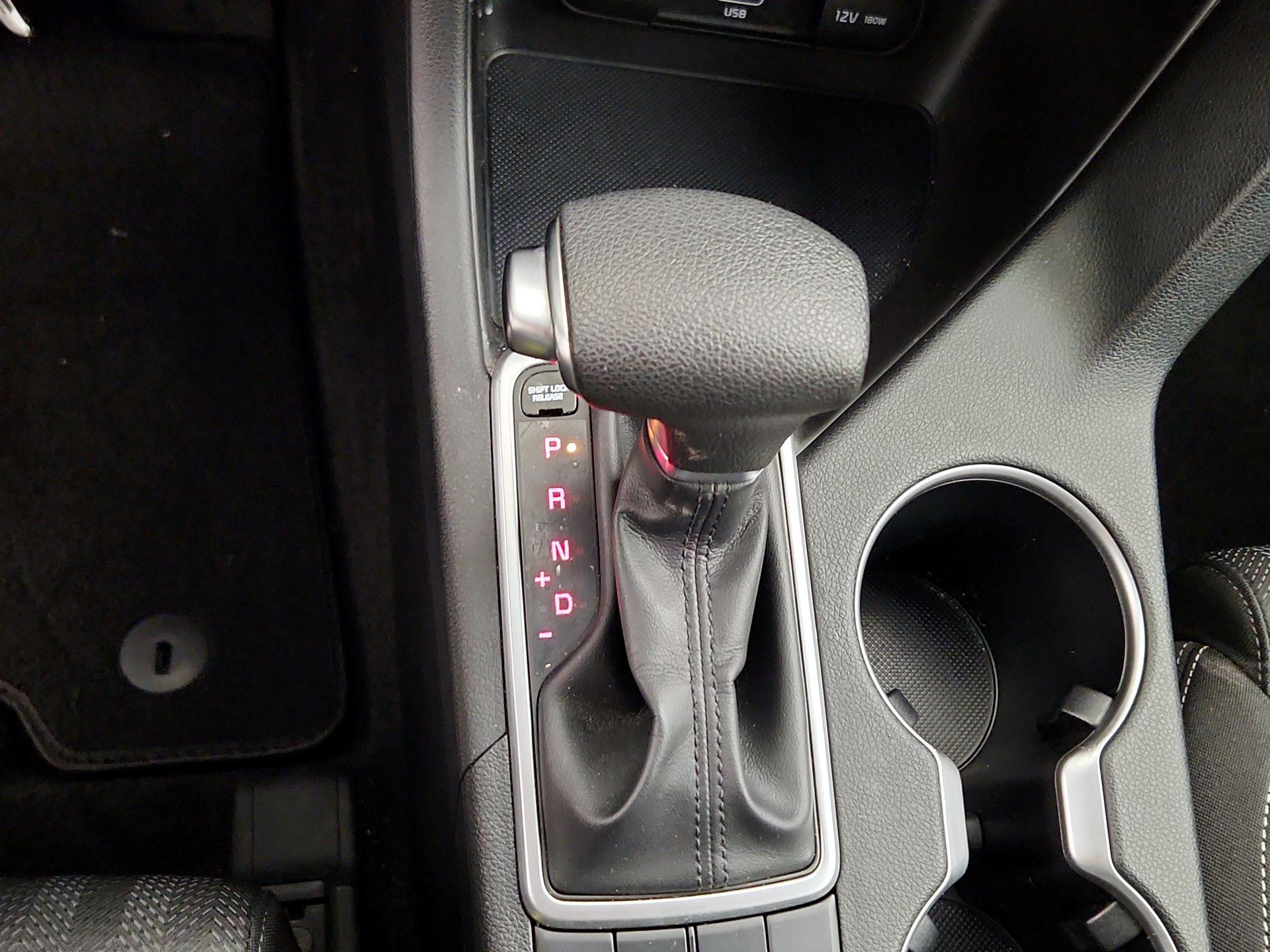 Thumbnail: 2020 Kia Sportage - 17