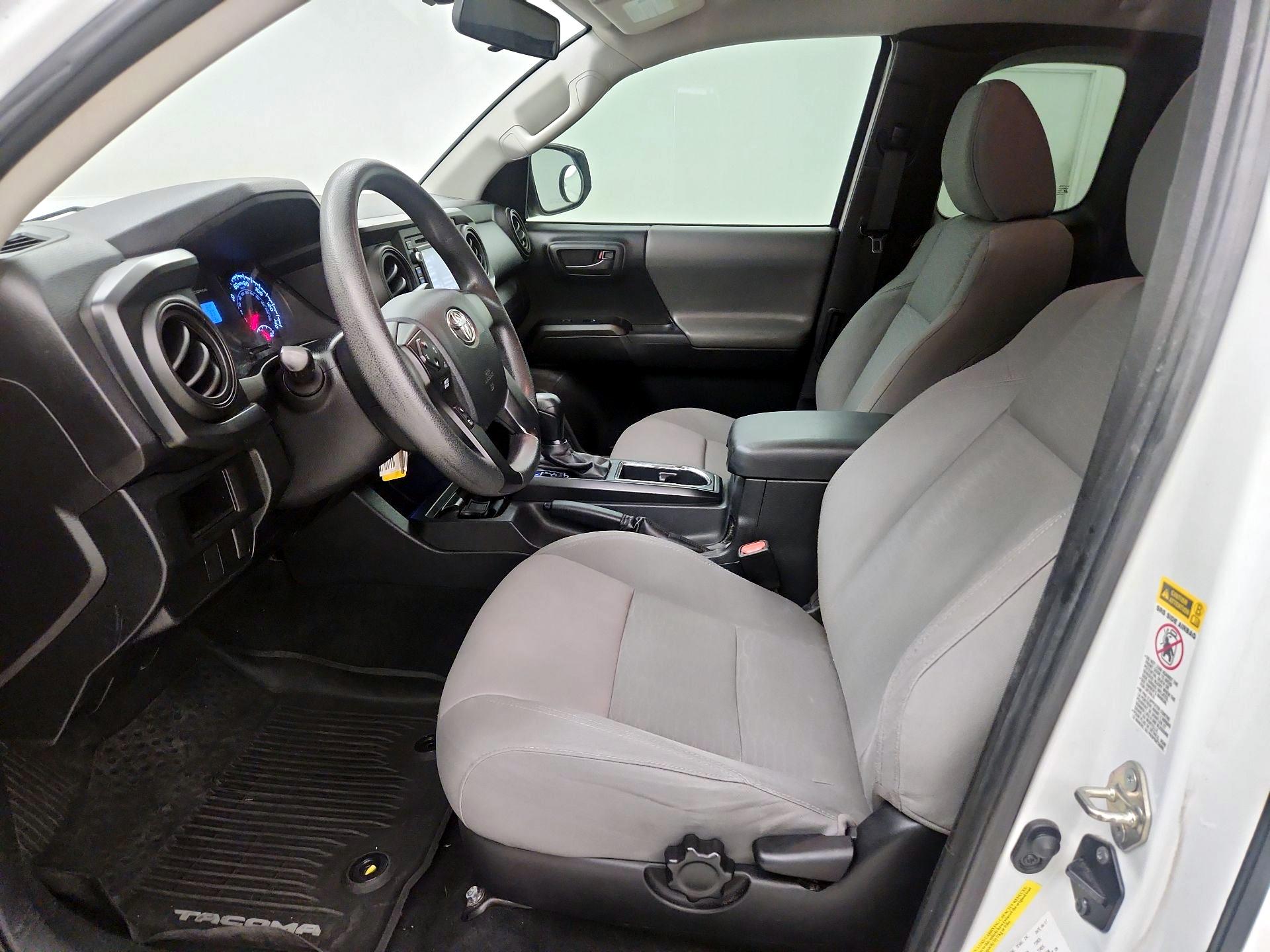 Thumbnail: 2017 Toyota Tacoma - 11