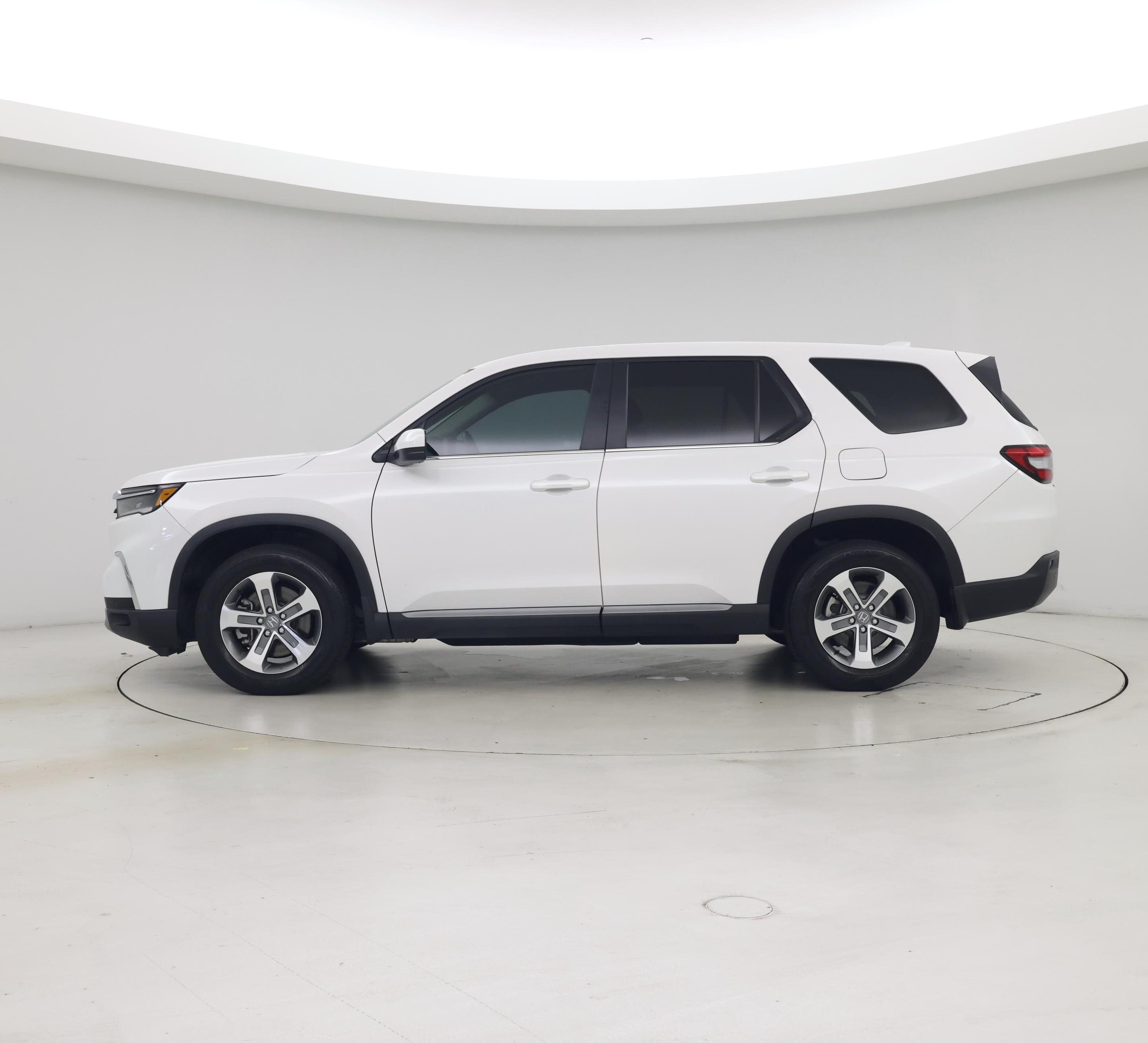 Thumbnail: 2023 Honda Pilot - 3