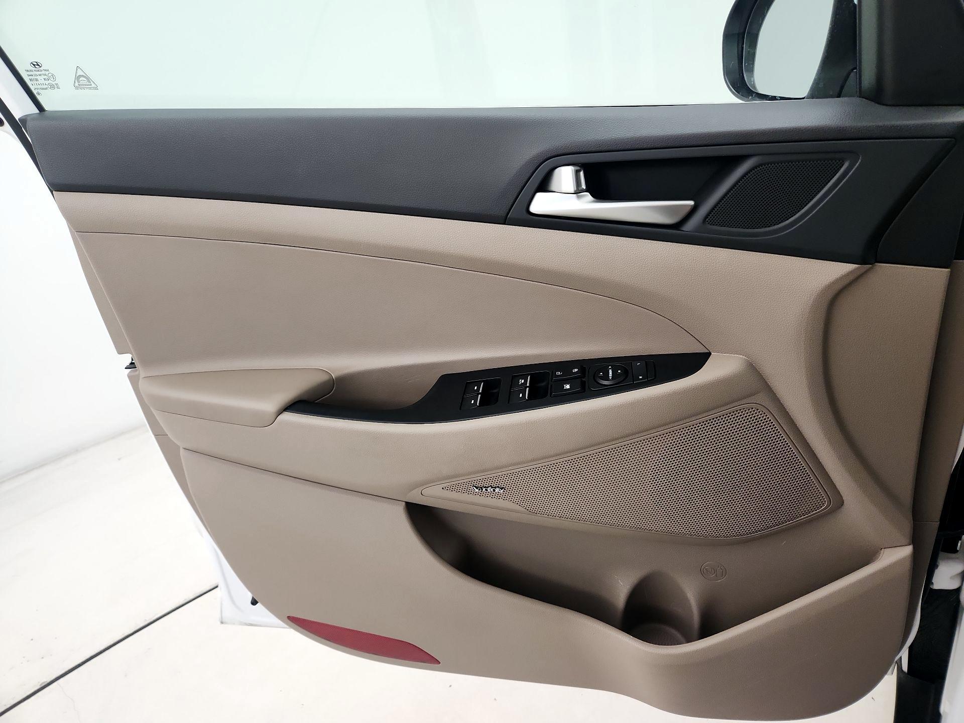 Thumbnail: 2021 Hyundai Tucson - 12